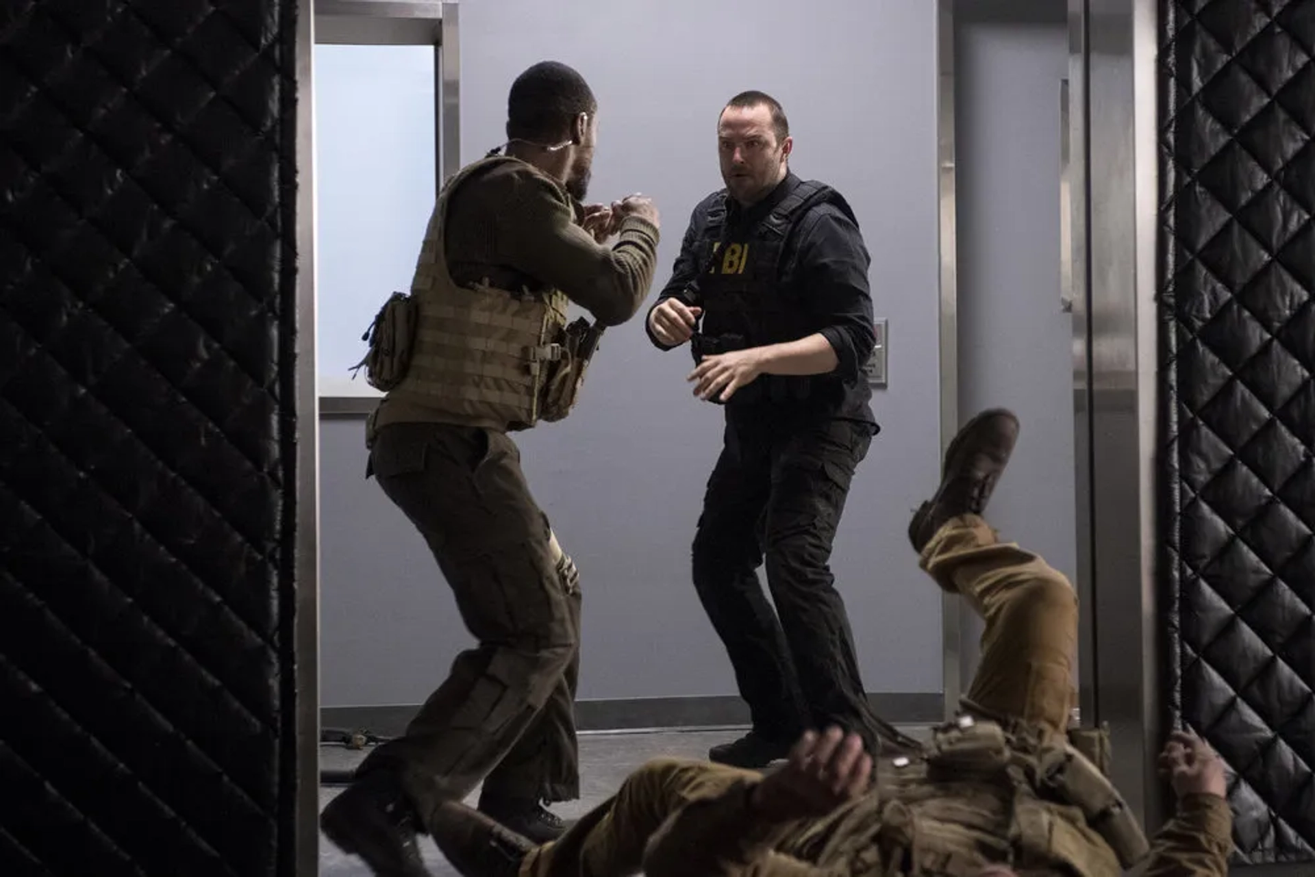 Sullivan Stapleton in Blindspot (2015)