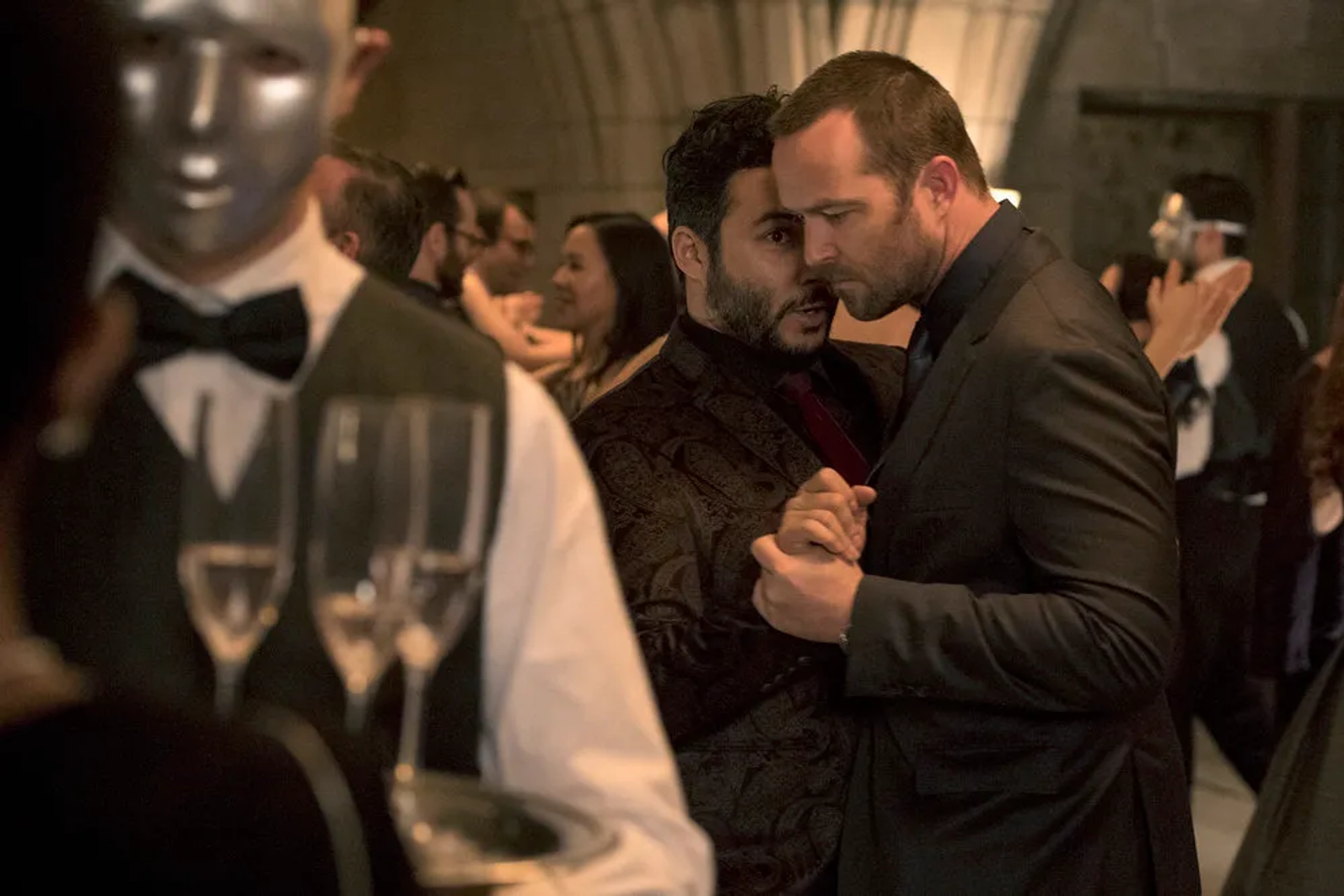 Sullivan Stapleton and Ennis Esmer in Blindspot (2015)