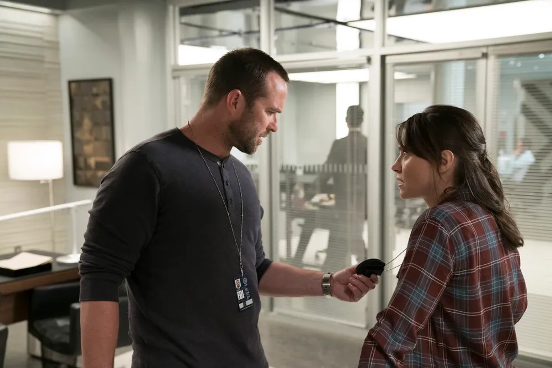 Trieste Kelly Dunn and Sullivan Stapleton in Blindspot (2015)