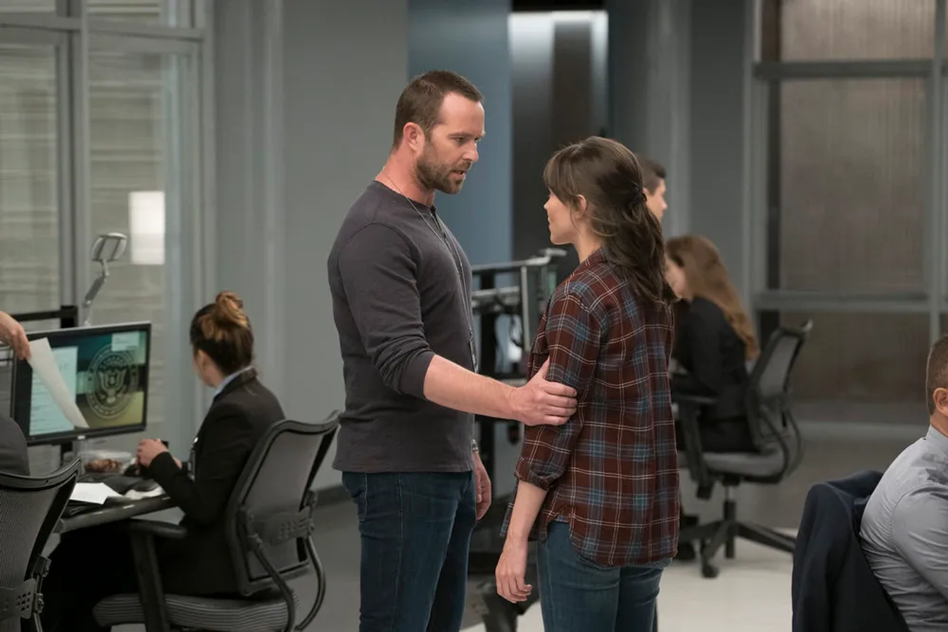 Trieste Kelly Dunn and Sullivan Stapleton in Blindspot (2015)