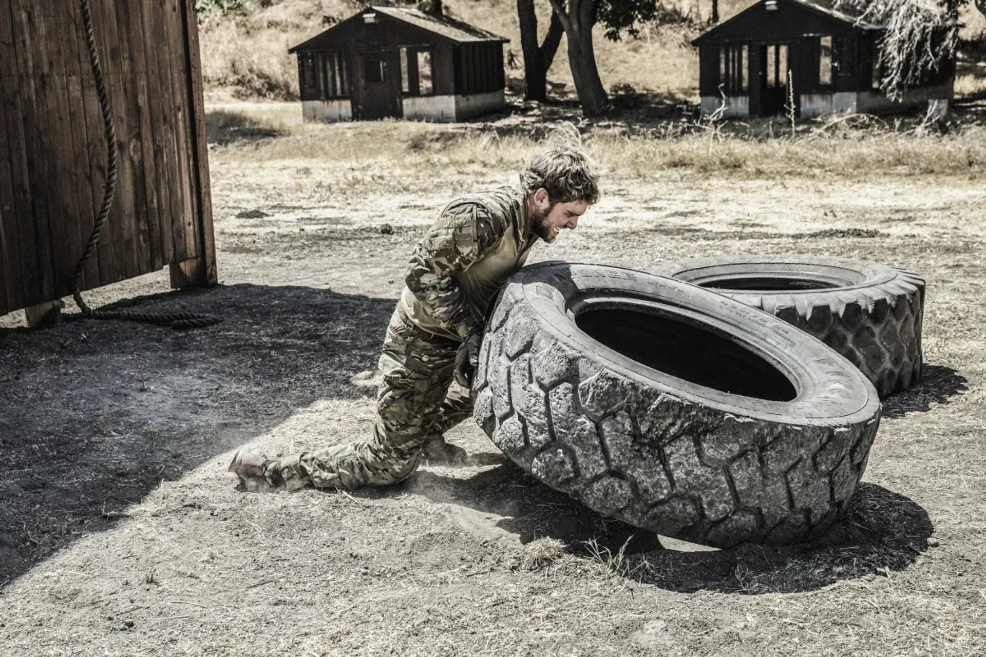 Max Thieriot in SEAL Team (2017)