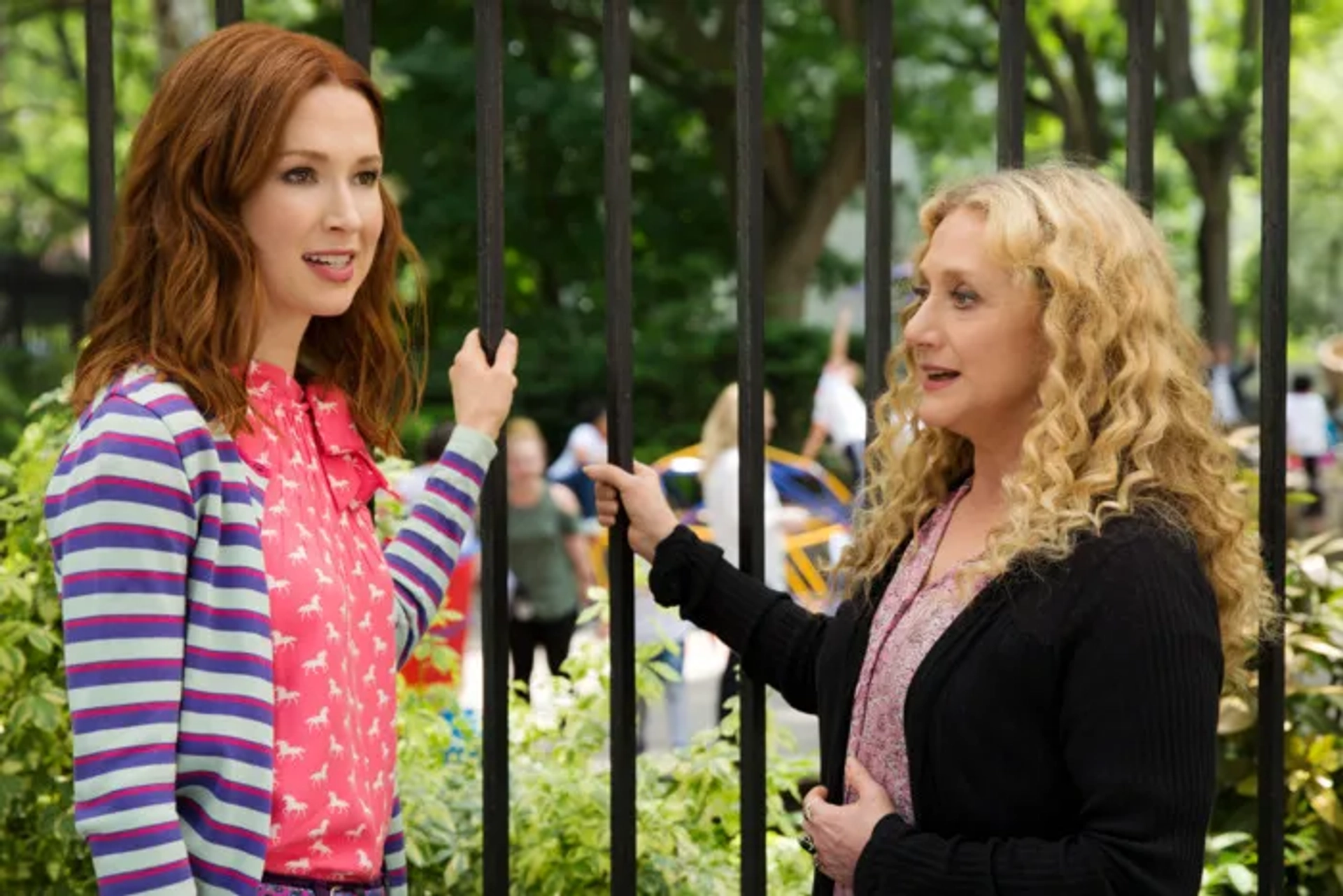 Carol Kane and Ellie Kemper in Unbreakable Kimmy Schmidt (2015)