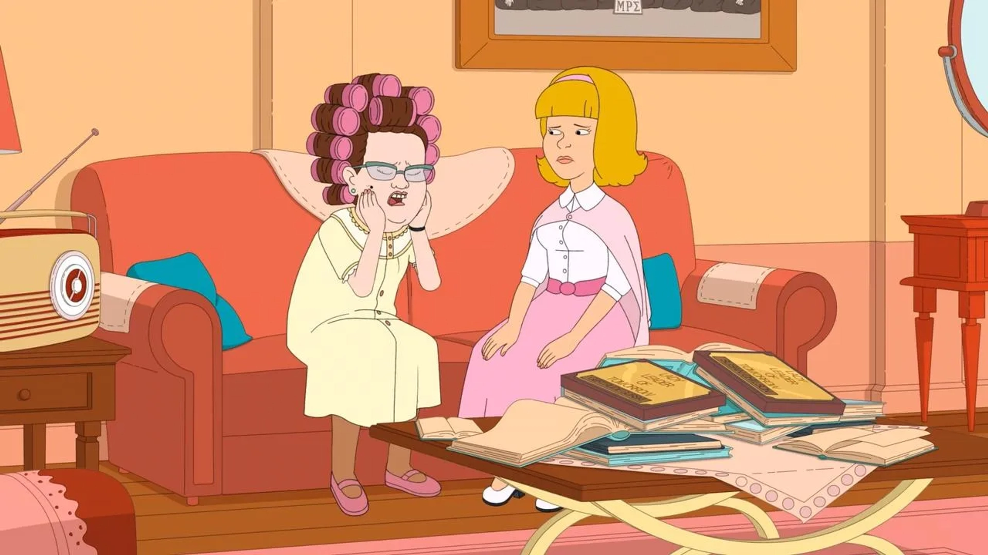 Laura Dern and Debi Derryberry in F Is for Family: Bring Me a Tooth (2020)