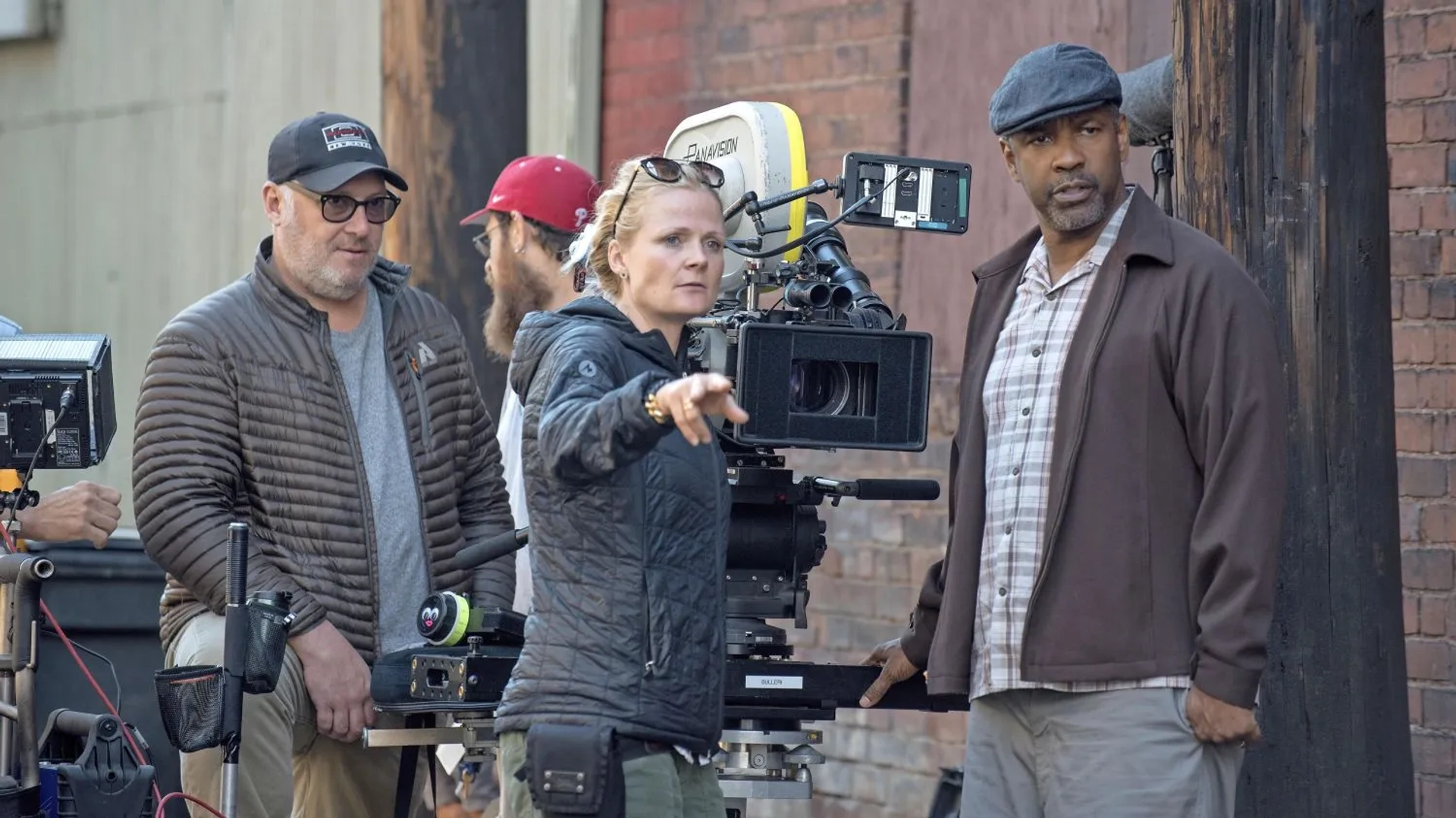 Denzel Washington and Charlotte Bruus Christensen in Fences (2016)