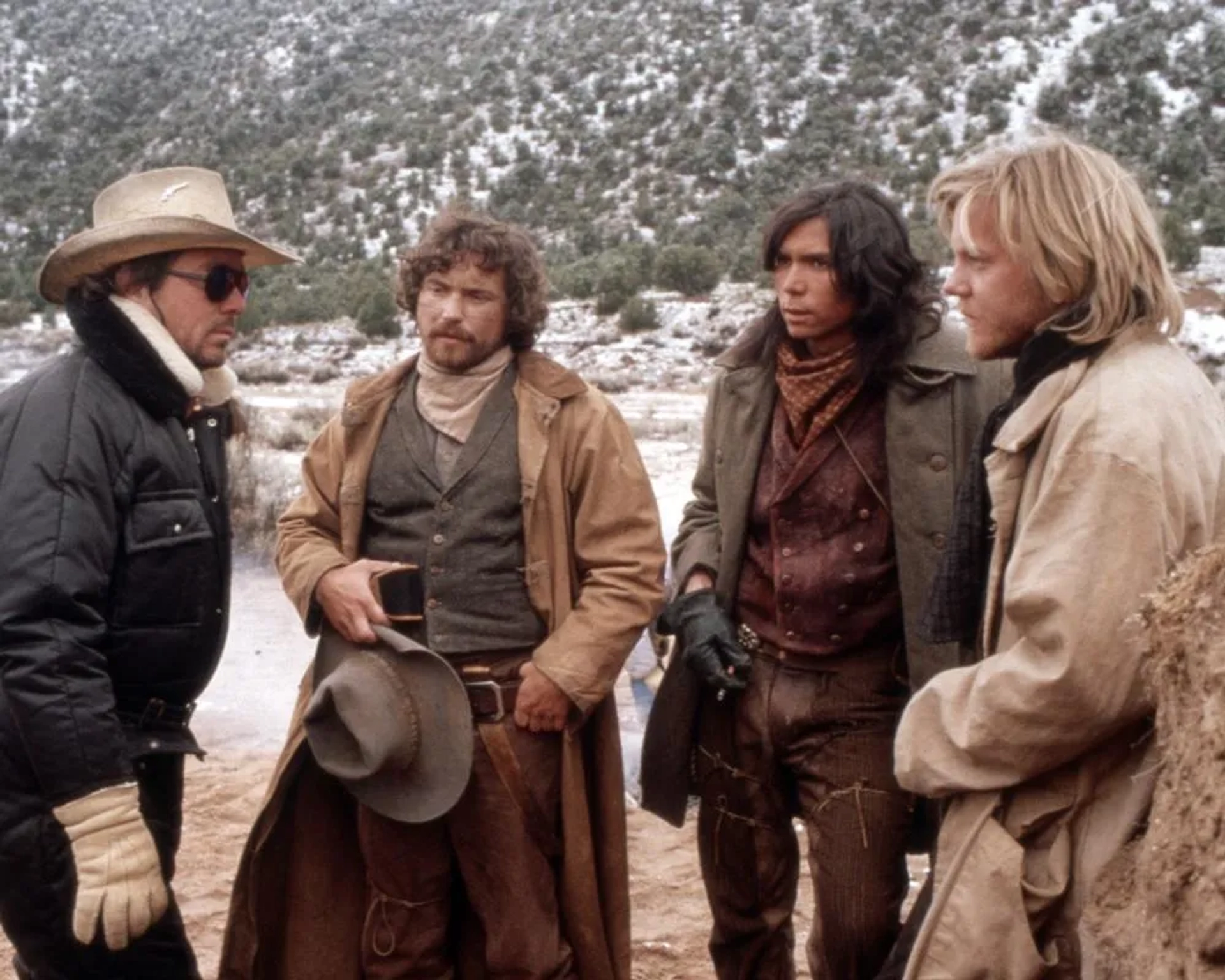 Kiefer Sutherland, Lou Diamond Phillips, Christopher Cain, and Casey Siemaszko in Young Guns (1988)