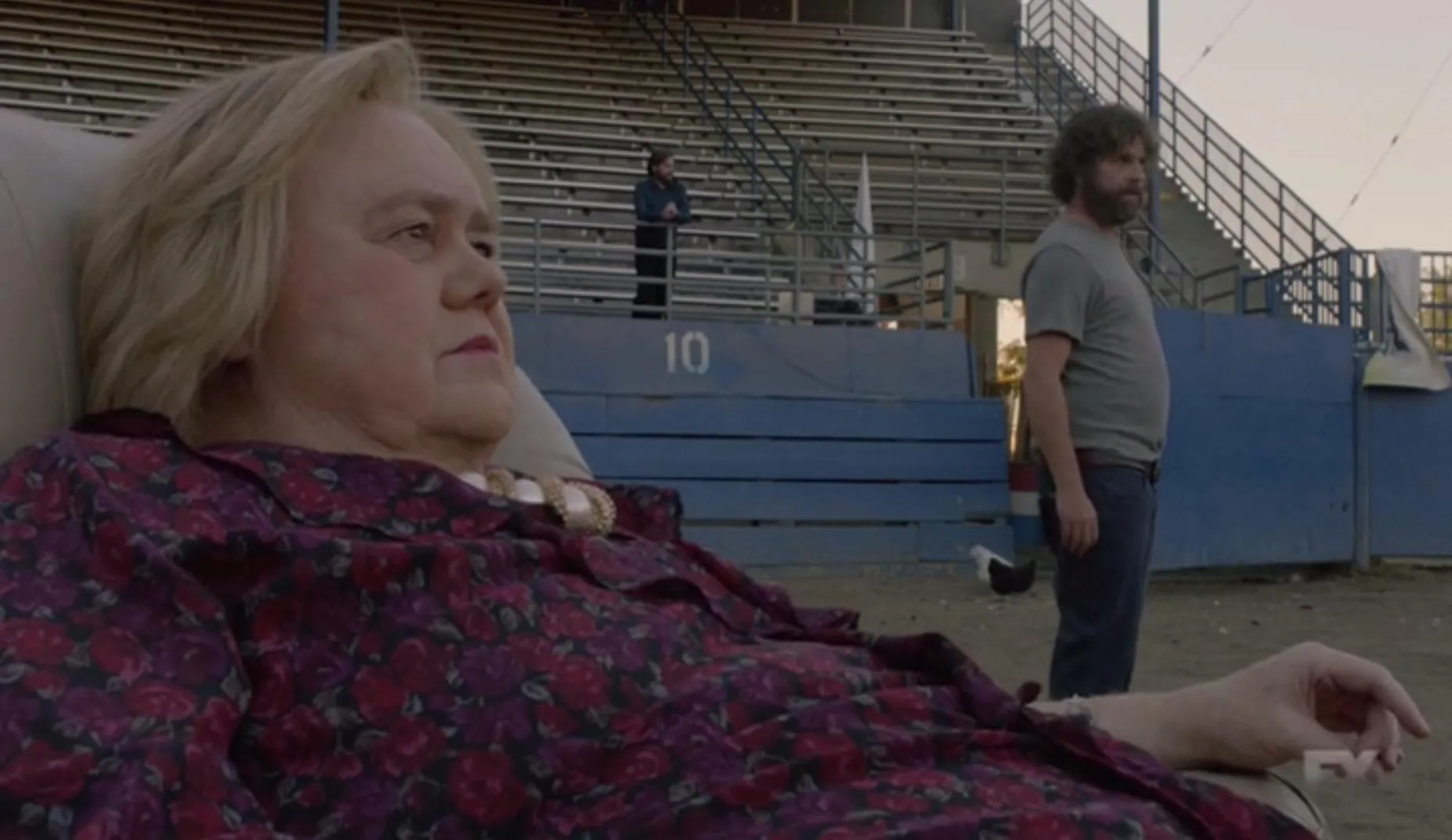 Louie Anderson and Zach Galifianakis in Baskets (2016)