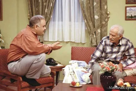 Akbar Abdi and Kiumars Malekmotei in Under the City Sky (2001)