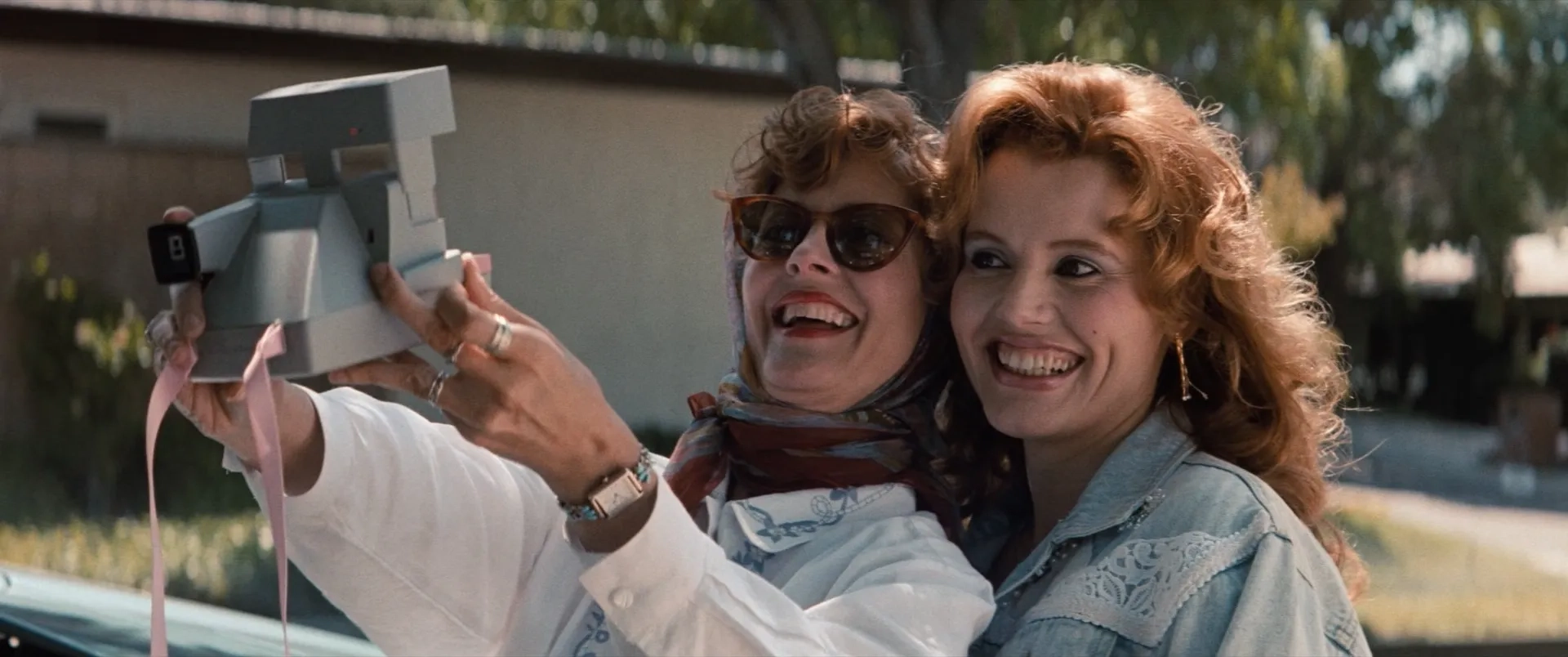 Geena Davis and Susan Sarandon in Thelma & Louise (1991)