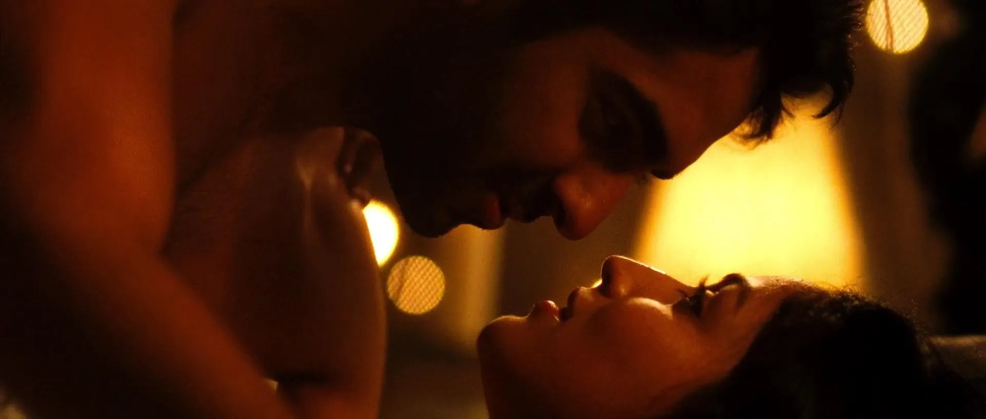 Yami Gautam and Ayushmann Khurrana in Vicky Donor (2012)