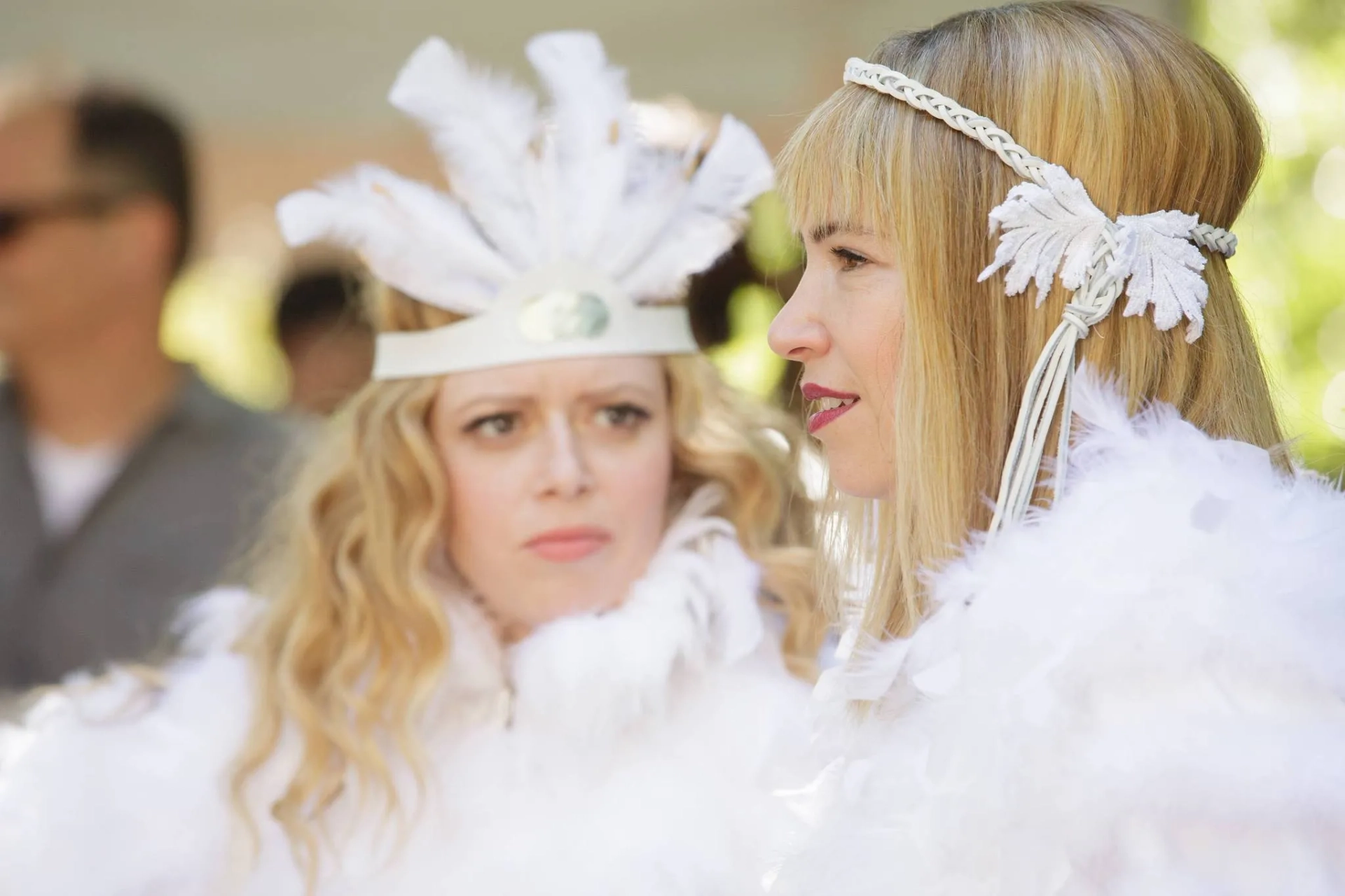 Natasha Lyonne and Carrie Brownstein in Portlandia (2011)