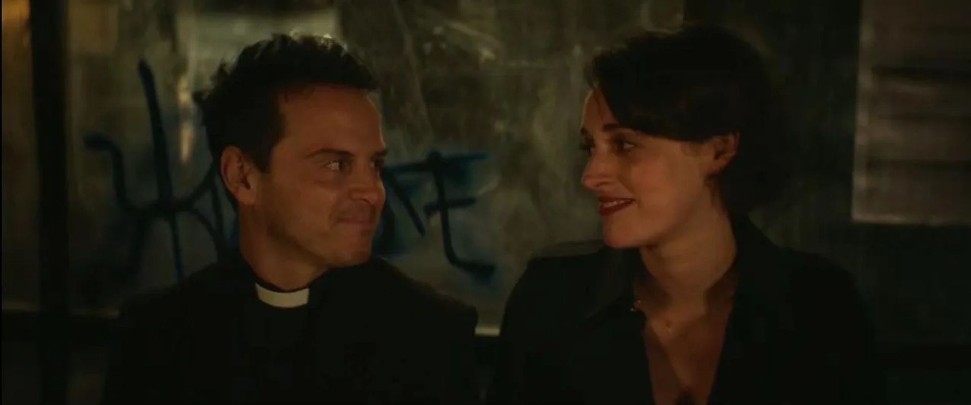 Andrew Scott and Phoebe Waller-Bridge in Fleabag (2016)