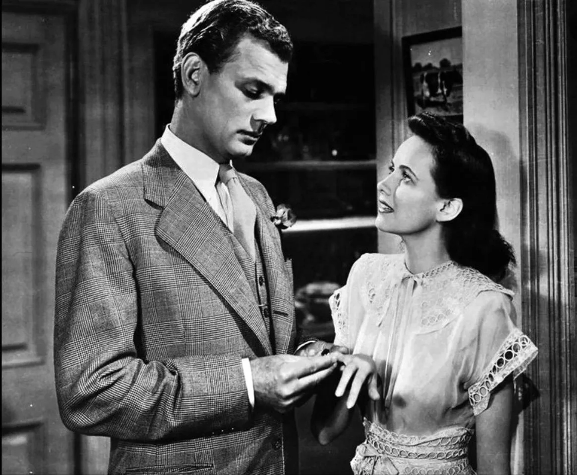 Joseph Cotten and Teresa Wright in Shadow of a Doubt (1943)