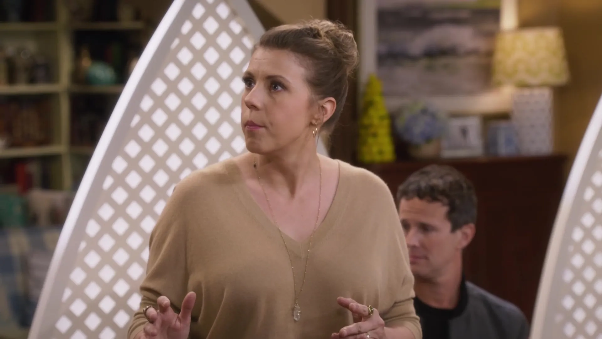 Jodie Sweetin in Fuller House: The Nearlywed Game (2020)