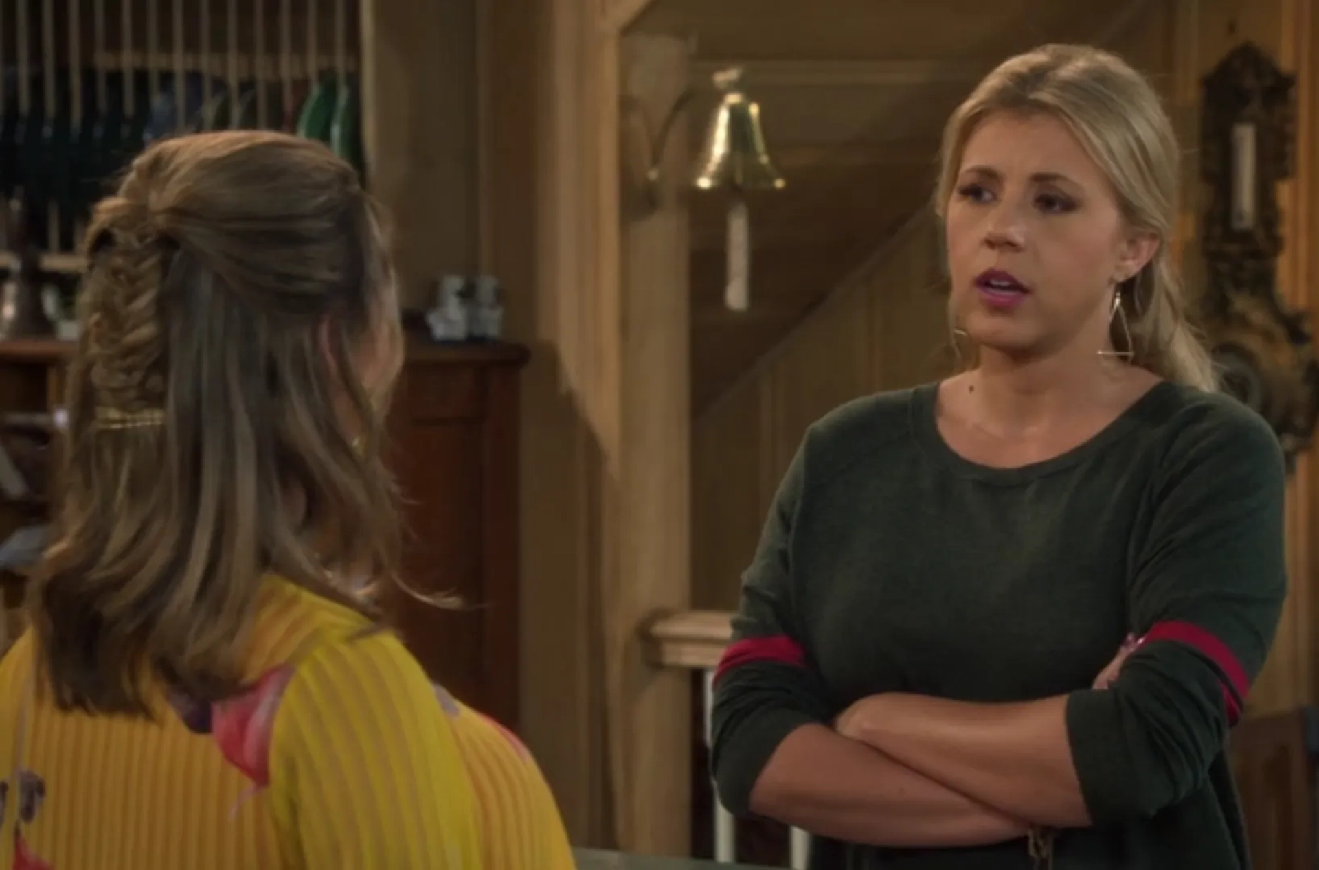 Andrea Barber and Jodie Sweetin in Fuller House (2016)