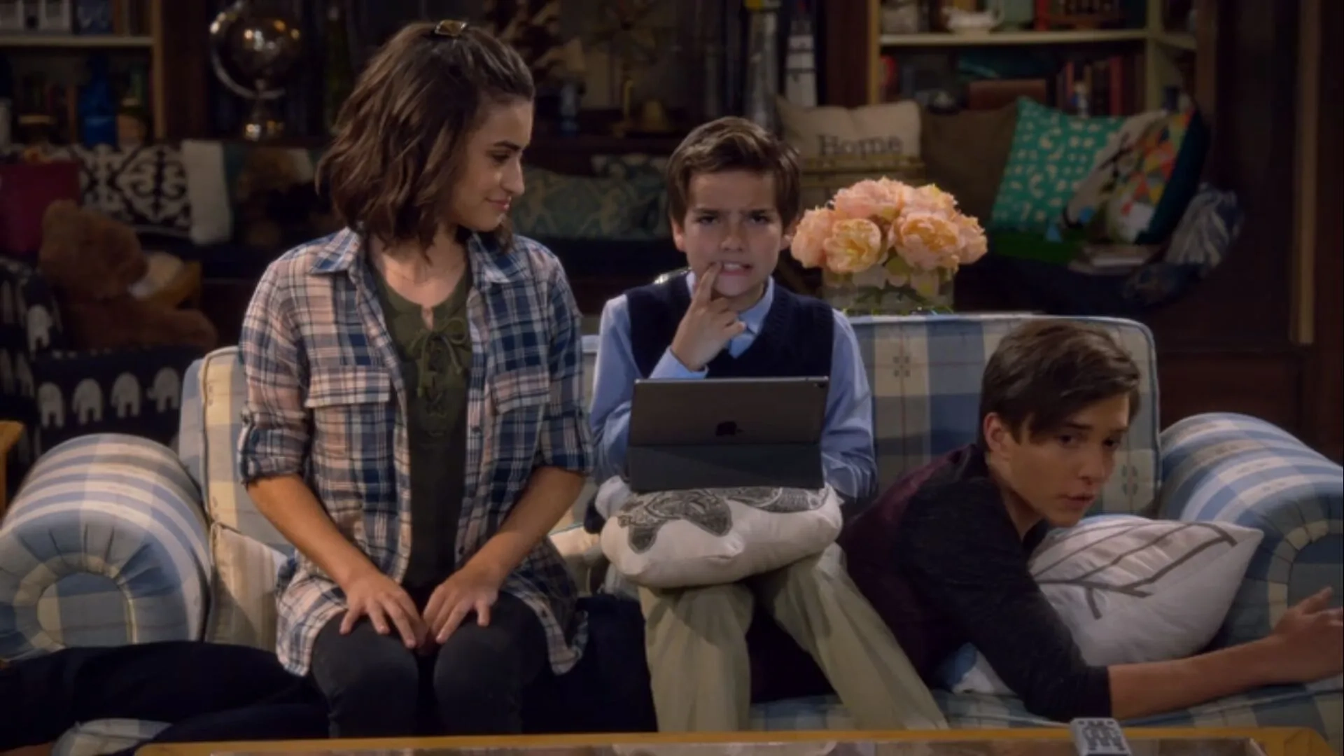 Michael Campion, Elias Harger, and Soni Bringas in Fuller House (2016)