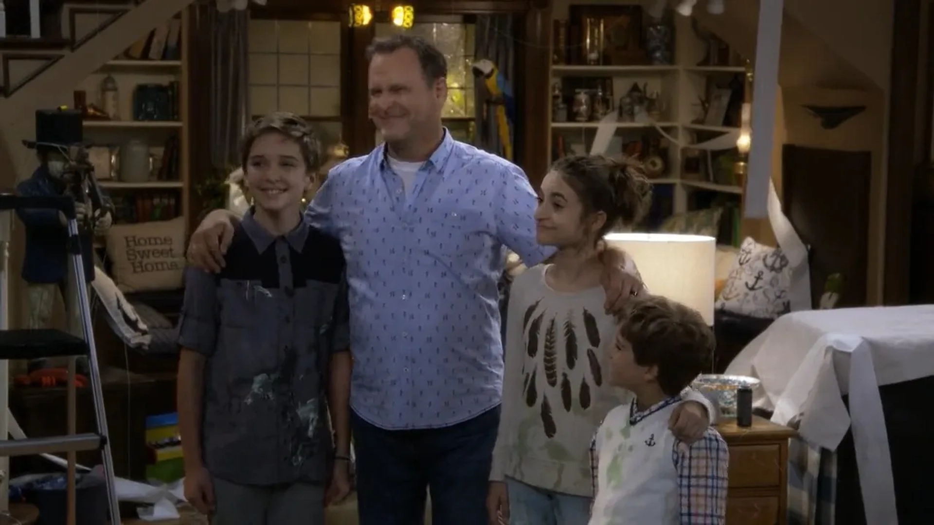 Dave Coulier, Michael Campion, Elias Harger, and Soni Bringas in Fuller House (2016)