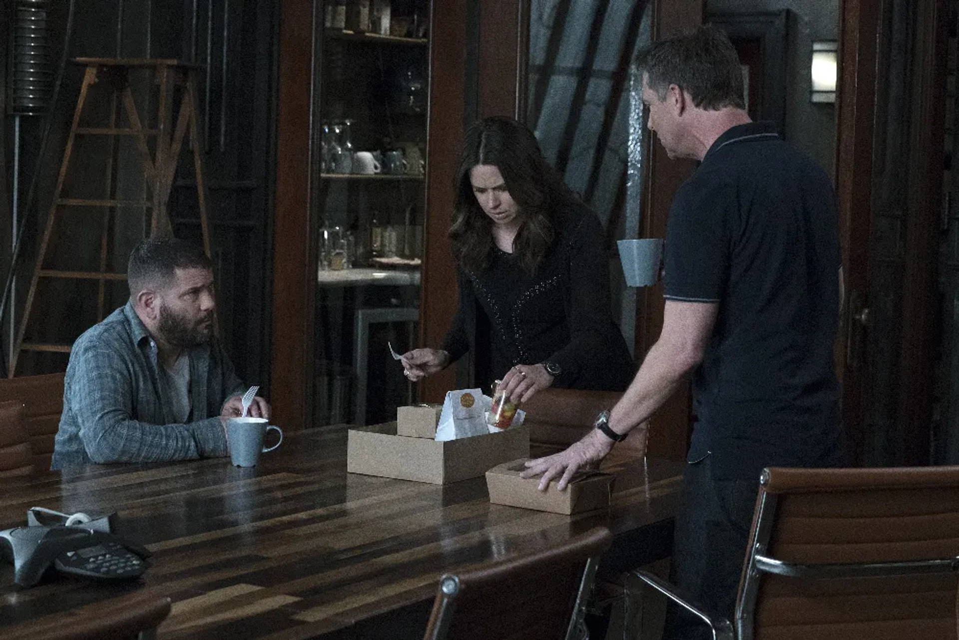 Guillermo Diaz, George Newbern, and Katie Lowes in Scandal (2012)