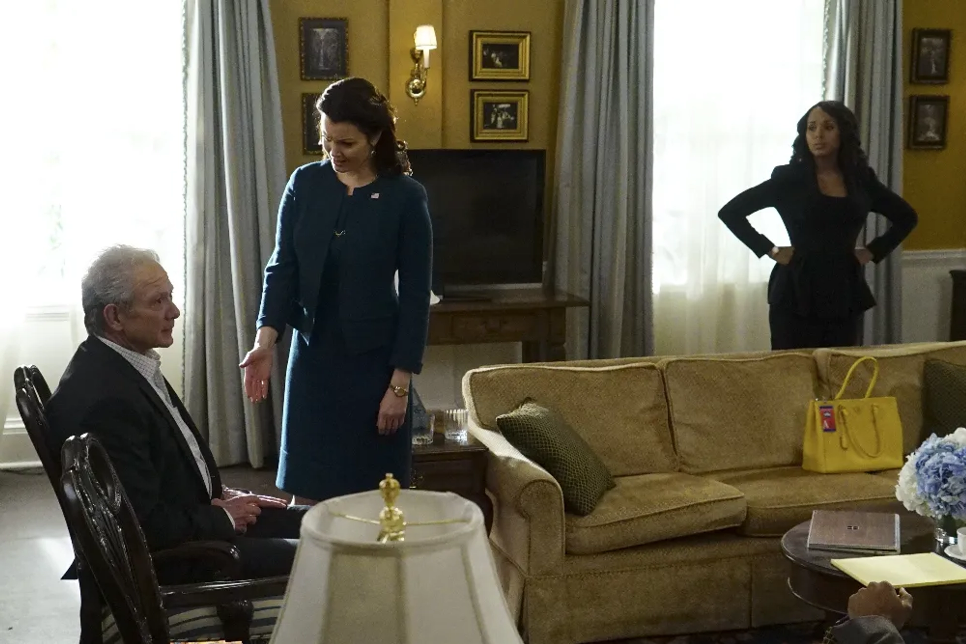 Jeff Perry, Kerry Washington, and Bellamy Young in Scandal (2012)