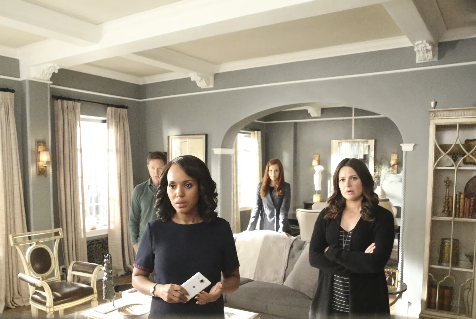 George Newbern, Kerry Washington, Darby Stanchfield, and Katie Lowes in Scandal (2012)