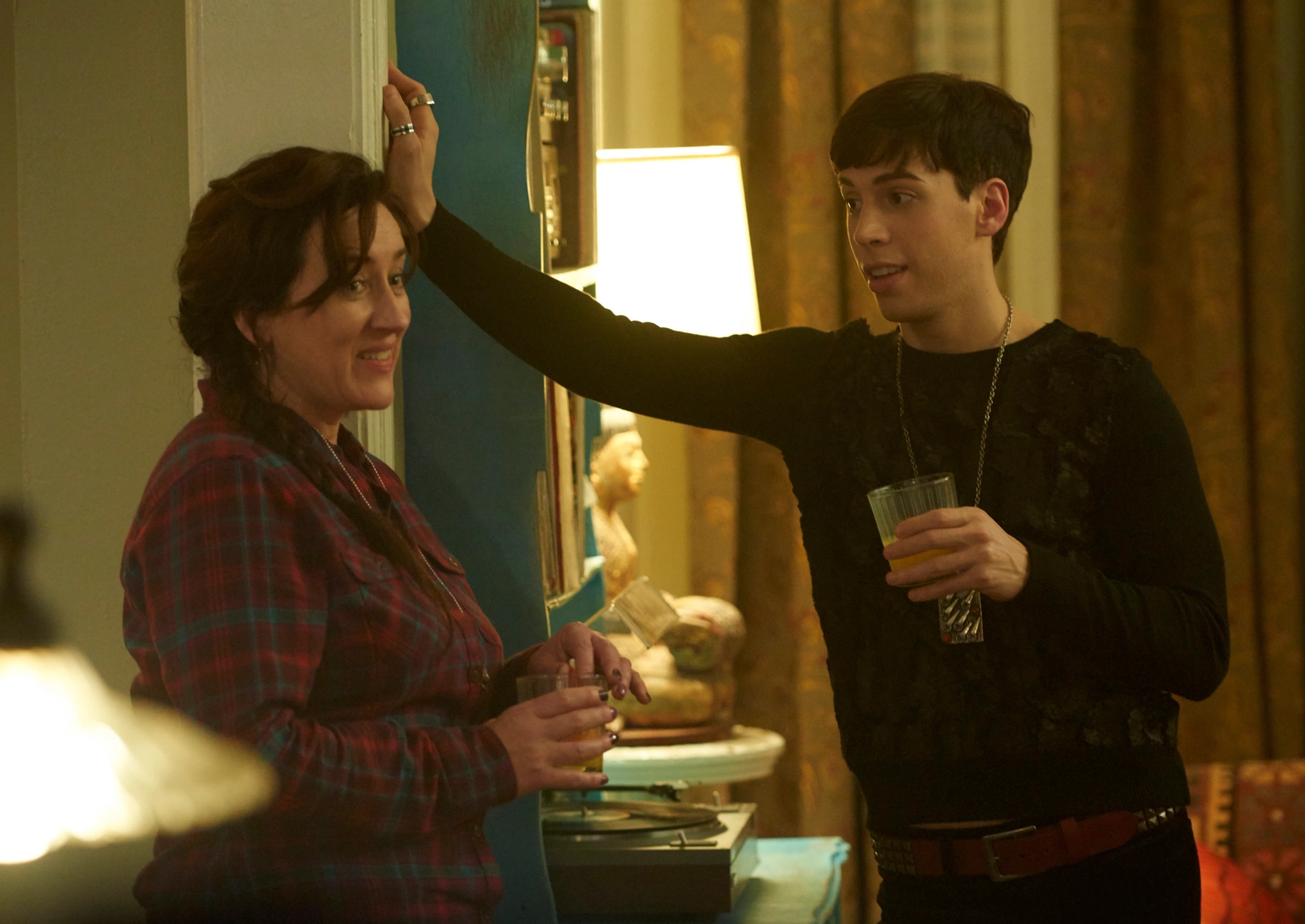 Maria Doyle Kennedy and Jordan Gavaris in Orphan Black (2013)