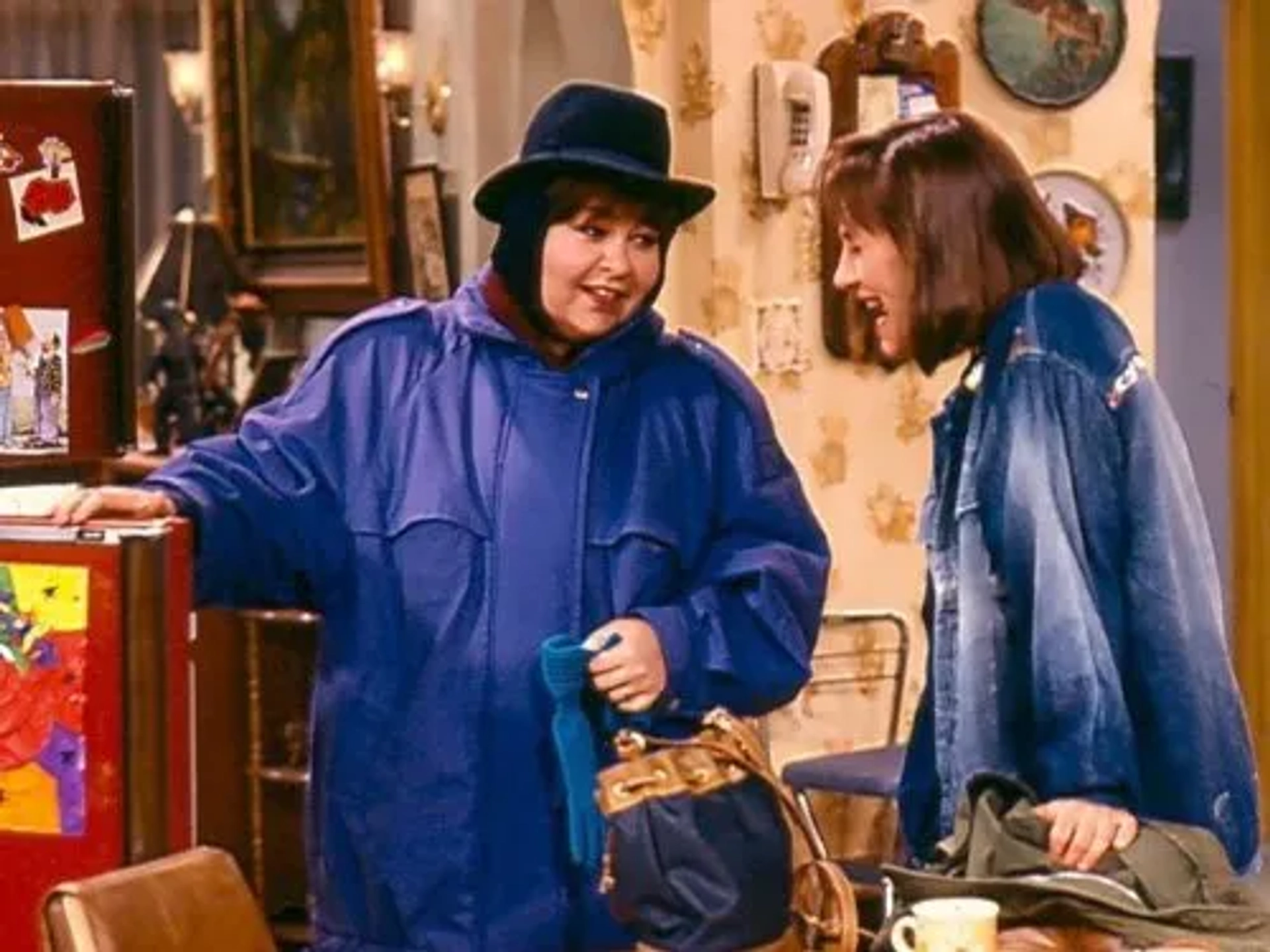 Roseanne Barr and Laurie Metcalf in Roseanne (1988)