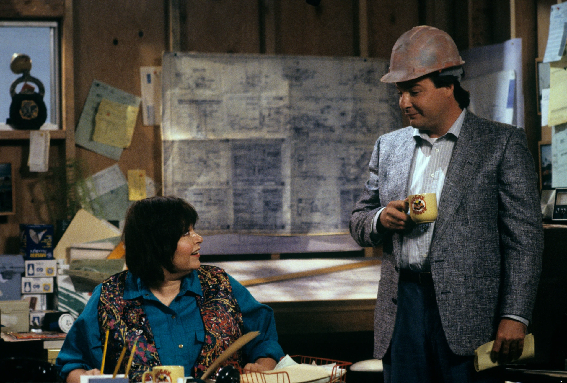 Roseanne Barr and Kevin Dunn in Roseanne (1988)