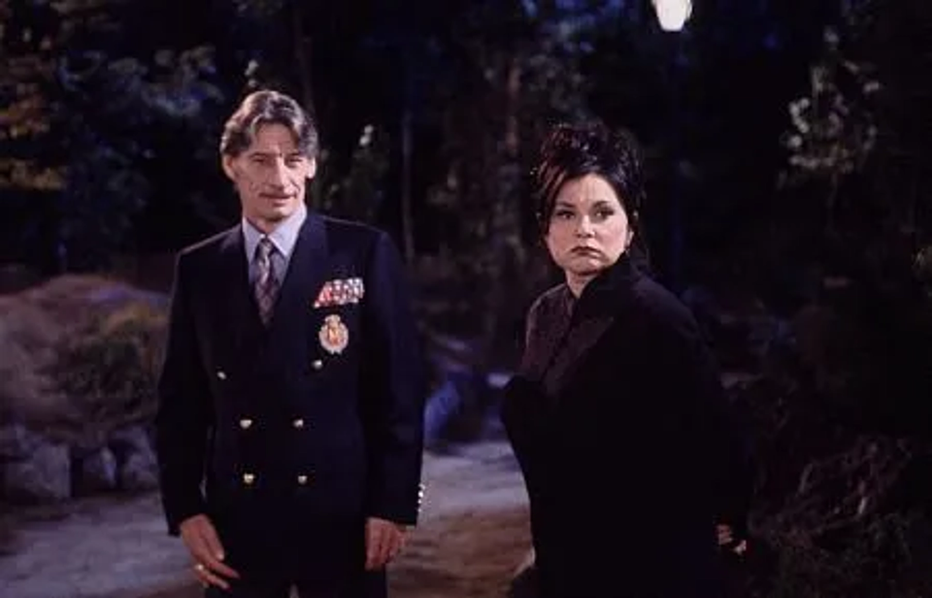 Jim Varney with Rosanne Barr in "Roseanne: Episode 'Someday My Prince Will Come,' 9/13/96"