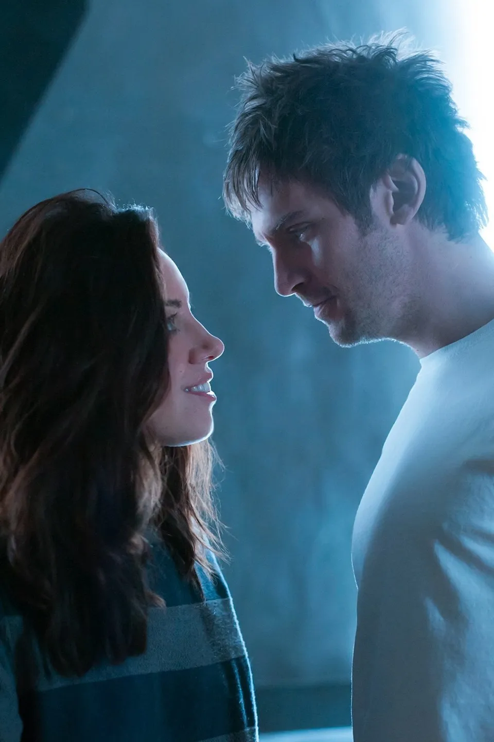 Dan Stevens and Aubrey Plaza in Legion (2017)