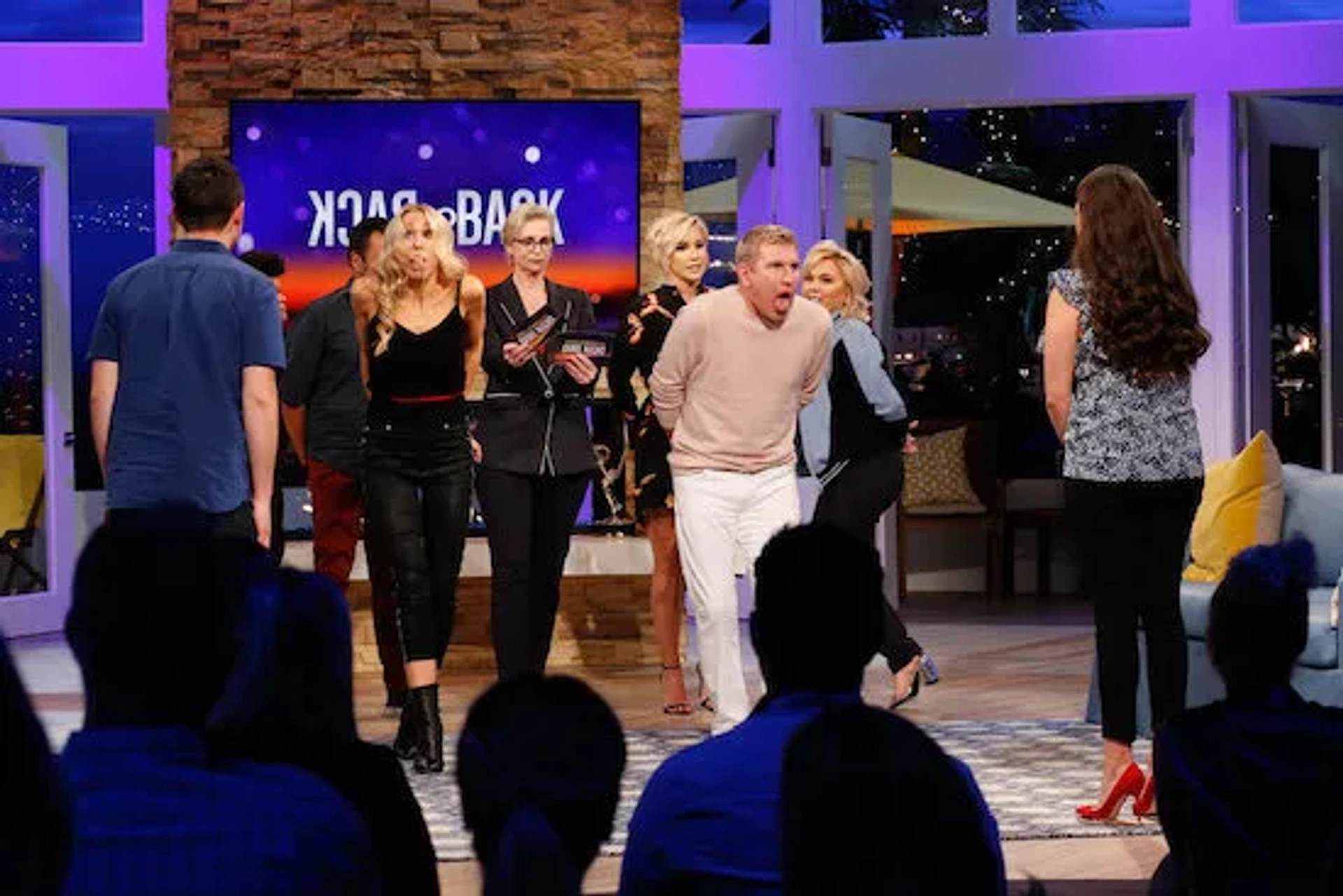 Jane Lynch, Nikki Glaser, Todd Chrisley, Julie Chrisley, and Savannah Chrisley in Hollywood Game Night: Chrisley's Believe It or Not (2020)