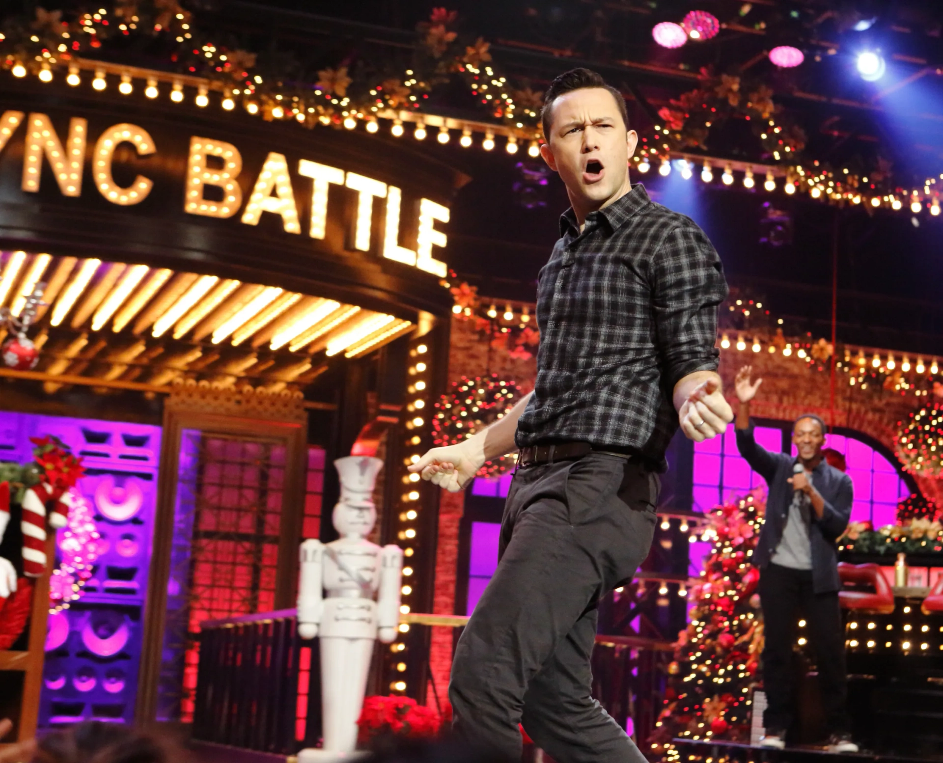 Joseph Gordon-Levitt and Anthony Mackie in Lip Sync Battle (2015)