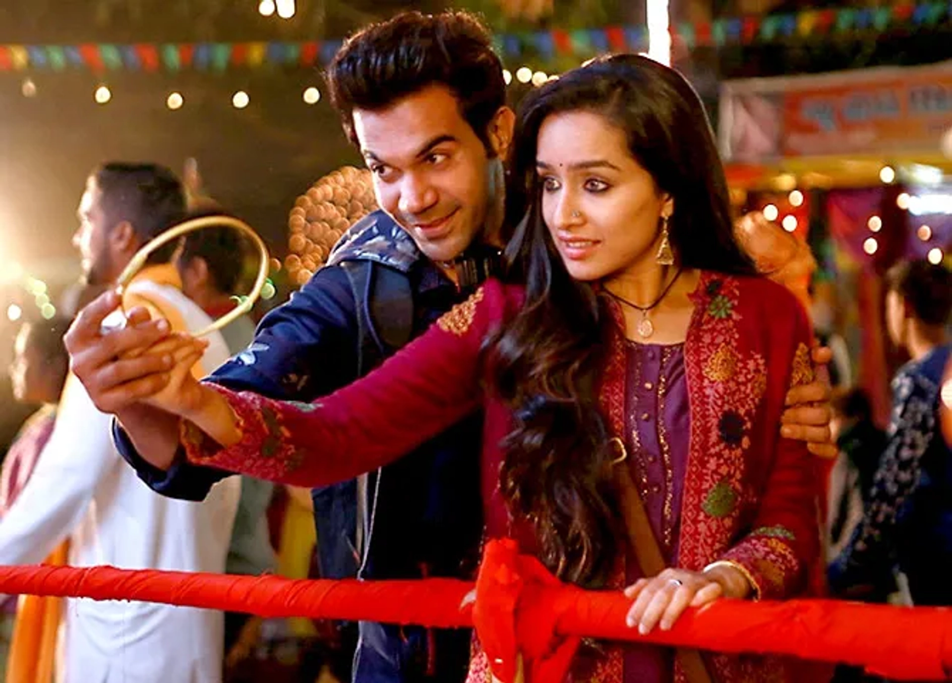 Shraddha Kapoor and Rajkummar Rao in Stree (2018)