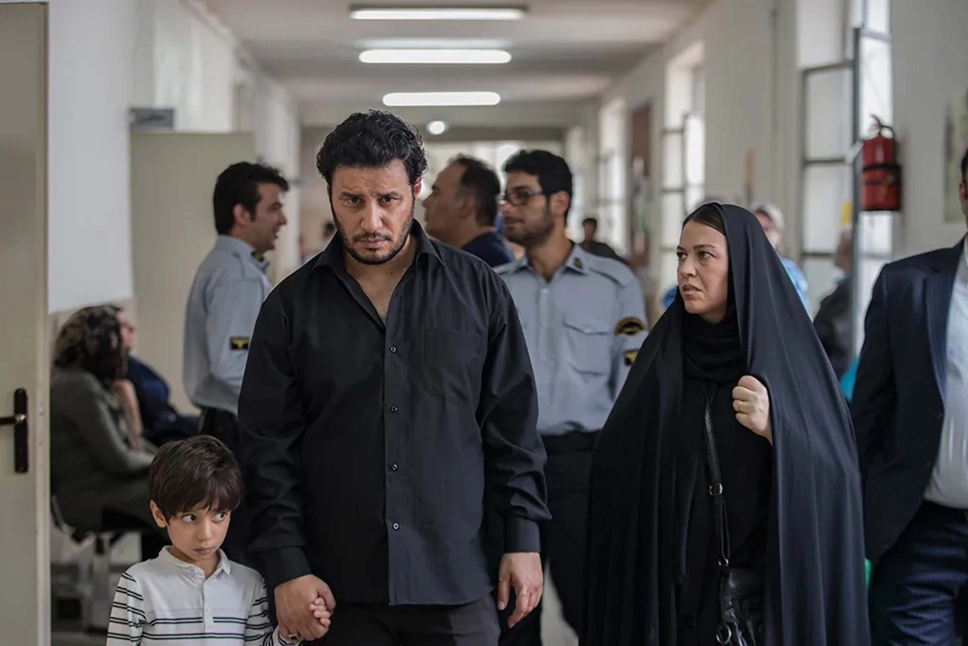 Javad Ezati and Giti Ghasemi in Alive (2019)