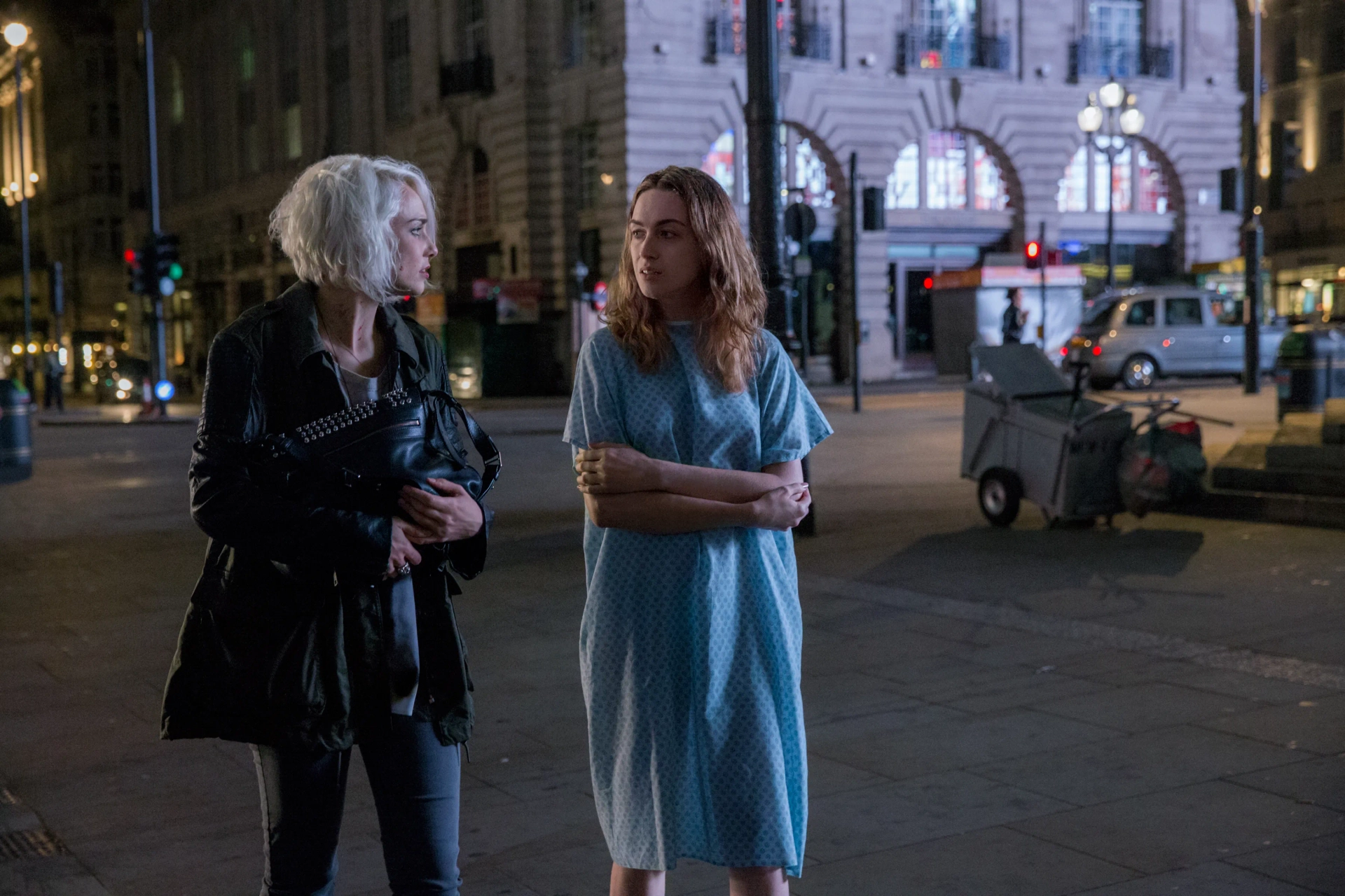 Tuppence Middleton and Jamie Clayton in Sense8 (2015)