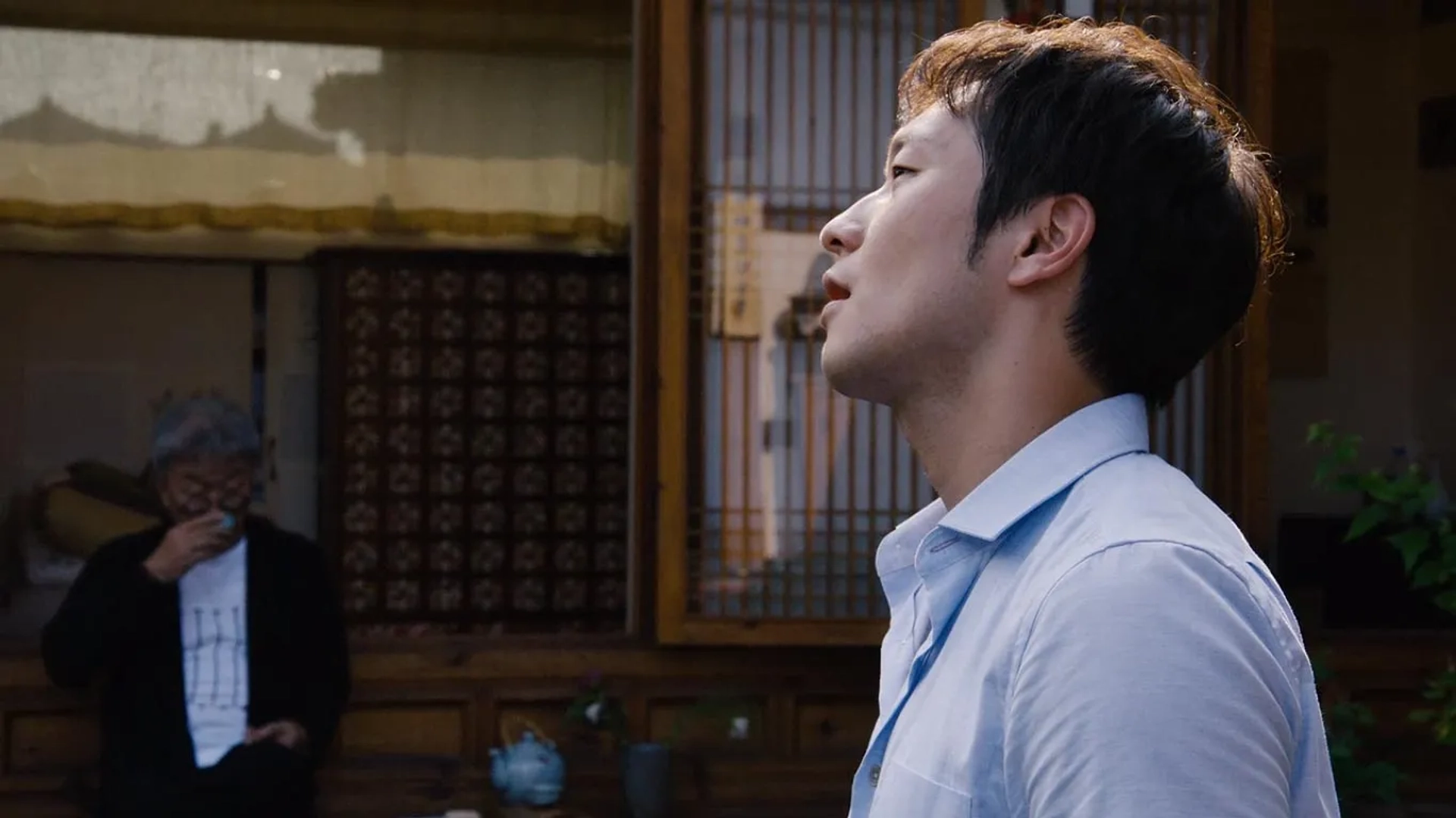 Son Suk-ku and Kay-Nam Myung in Sense8 (2015)