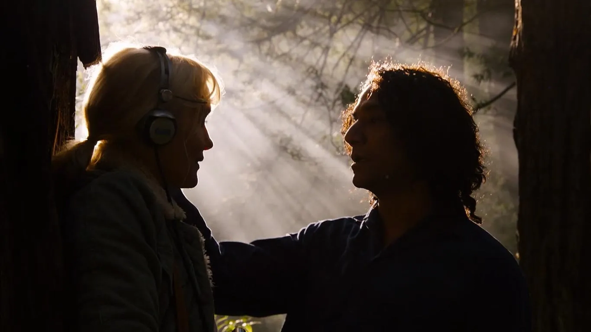 Daryl Hannah and Naveen Andrews in Sense8 (2015)