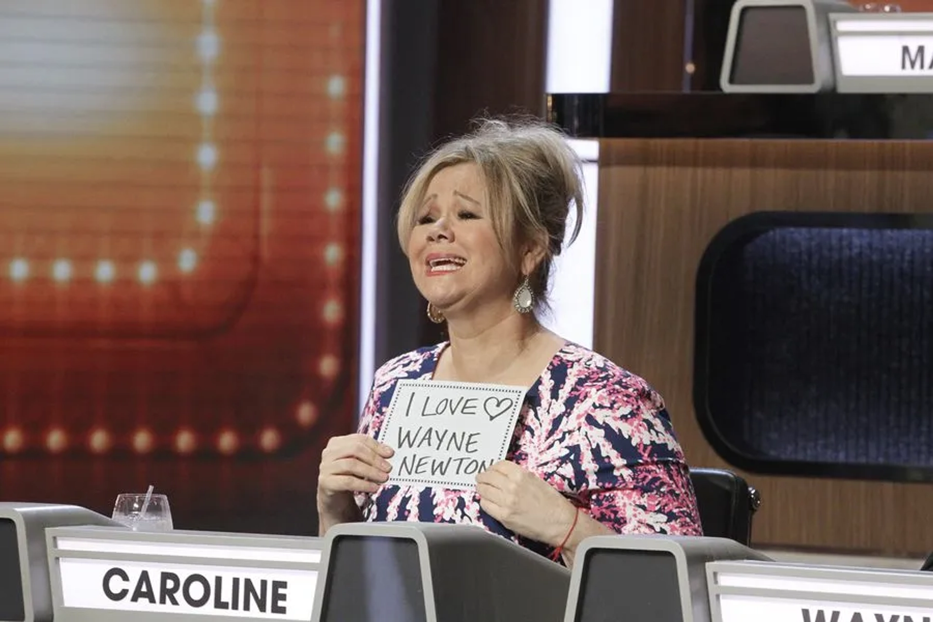 Caroline Rhea in Match Game: Mario Cantone/Raven Symoné/Hasan Minhaj/Caroline Rhea/Wayne Newton/Sandra Bernhard (2019)