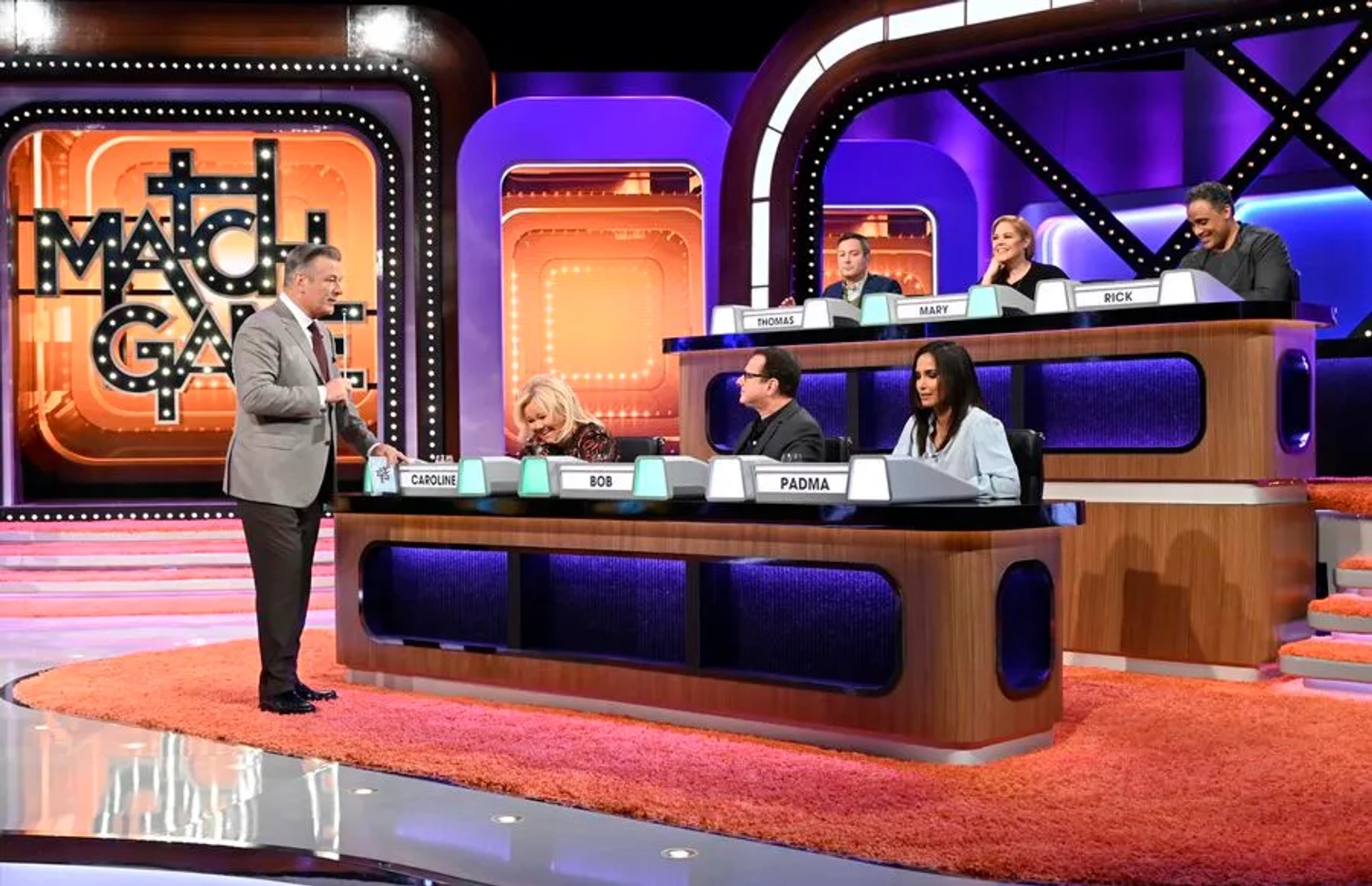 Alec Baldwin, Mary McCormack, Caroline Rhea, Padma Lakshmi, Thomas Lennon, and Bob Saget in Match Game: Thomas Lennon, Mary McCormack, Rick Fox, Caroline Rhea, Bob Saget, Padma Lakshmi (2020)