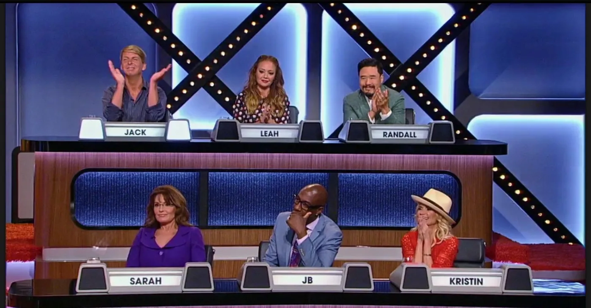 Kristin Chenoweth, Leah Remini, Randall Park, J.B. Smoove, Jack McBrayer, and Sarah Palin in Match Game (2016)