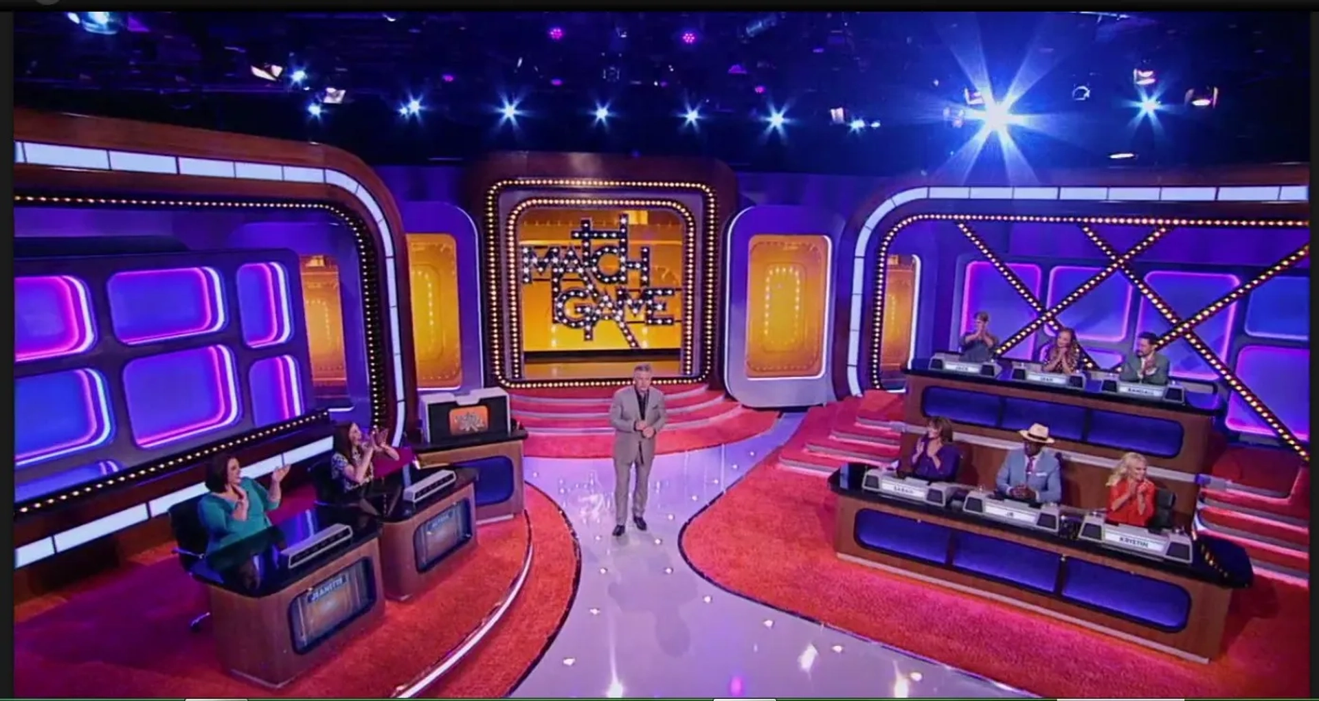 Alec Baldwin, Kristin Chenoweth, Leah Remini, Randall Park, J.B. Smoove, Jack McBrayer, and Sarah Palin in Match Game (2016)