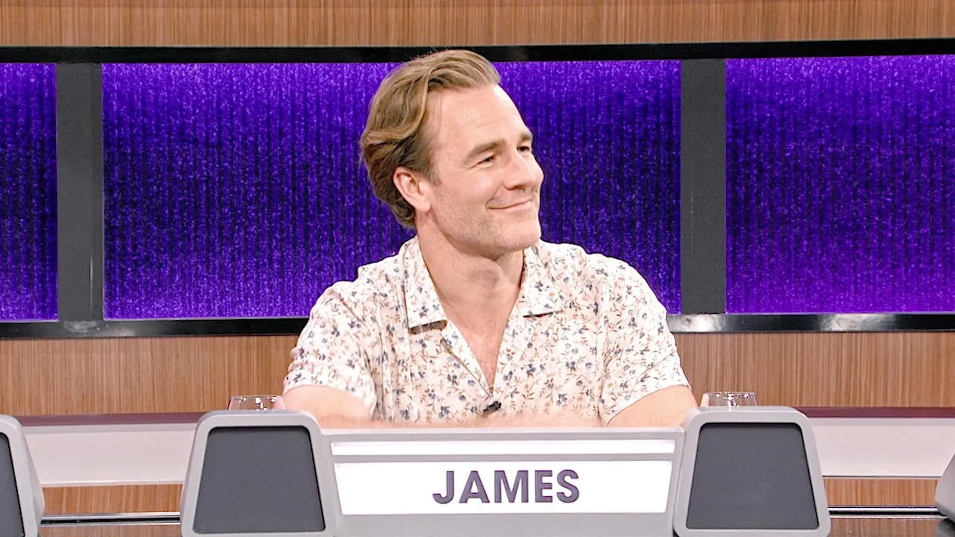 James Van Der Beek in Match Game: Sam Richardson, Jane Krakowski, Ben Schwartz, Caroline Rhea, James Van Der Beek, Vivica A Fox (2020)