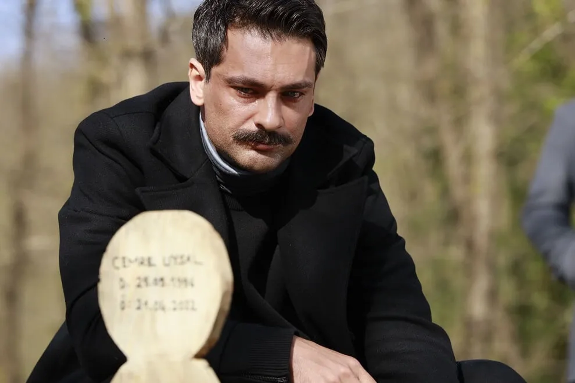 Onur Tuna in Mahkum (2021)