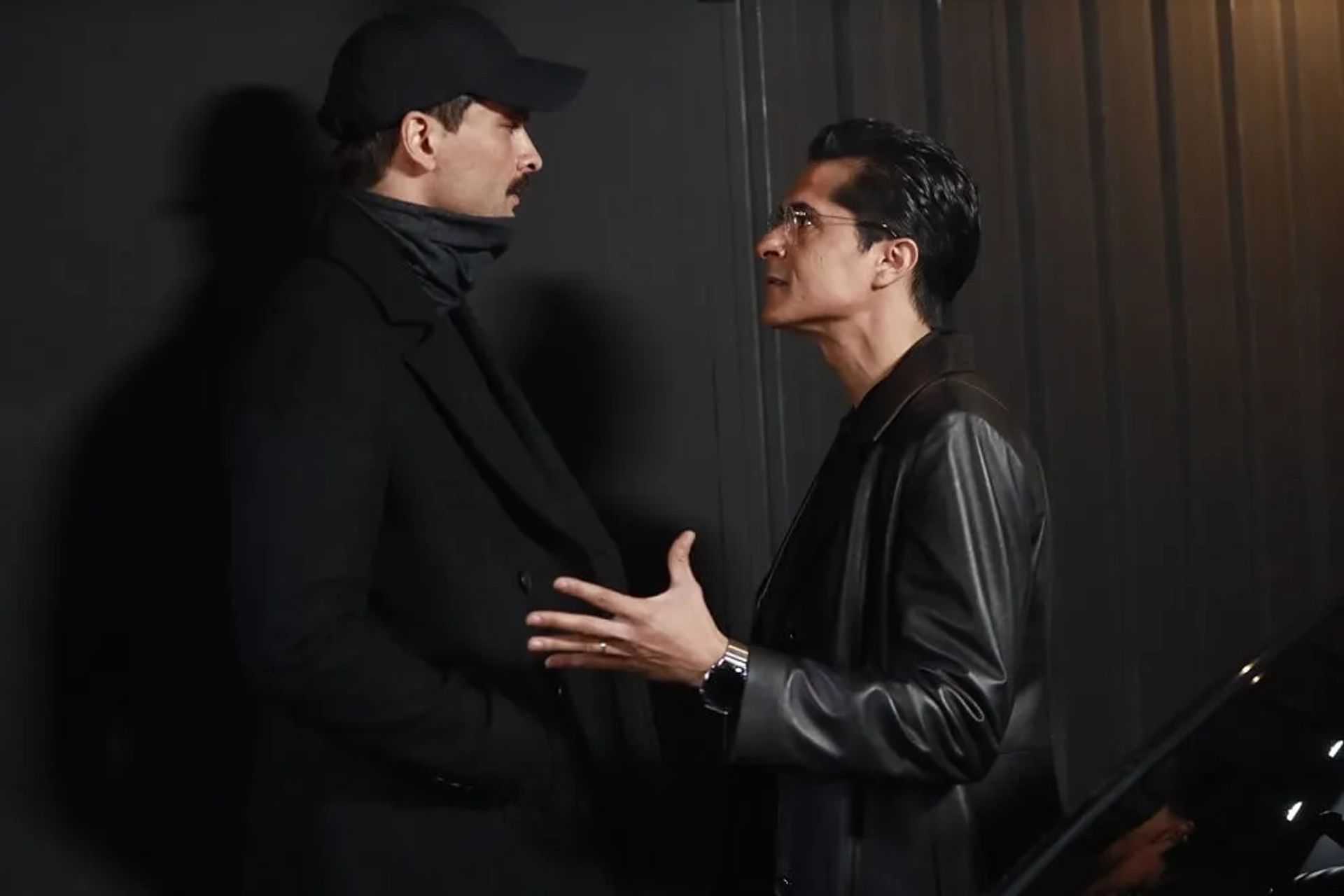 Ismail Hacioglu and Onur Tuna in Mahkum (2021)