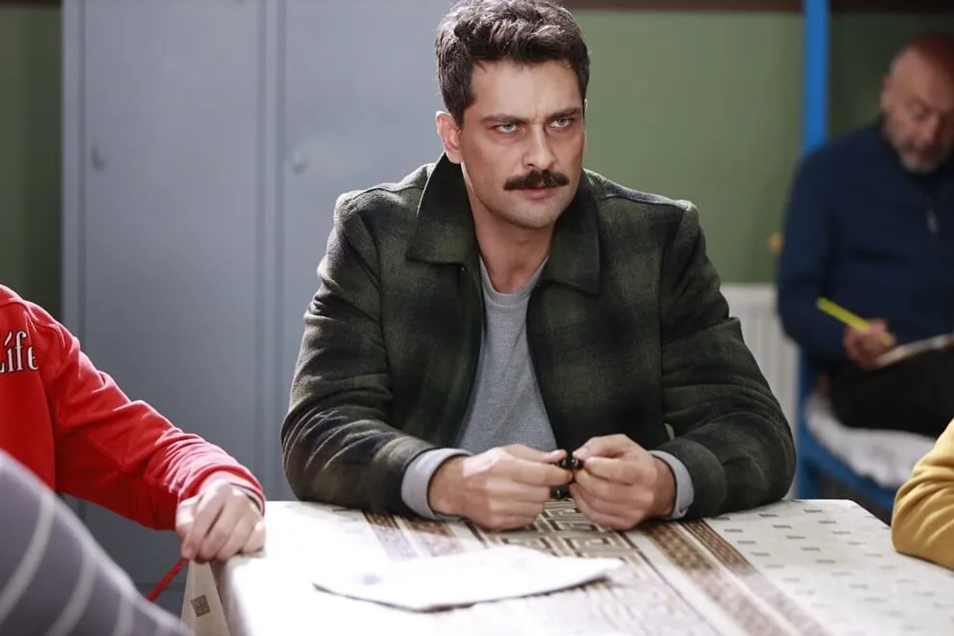 Onur Tuna in Mahkum (2021)