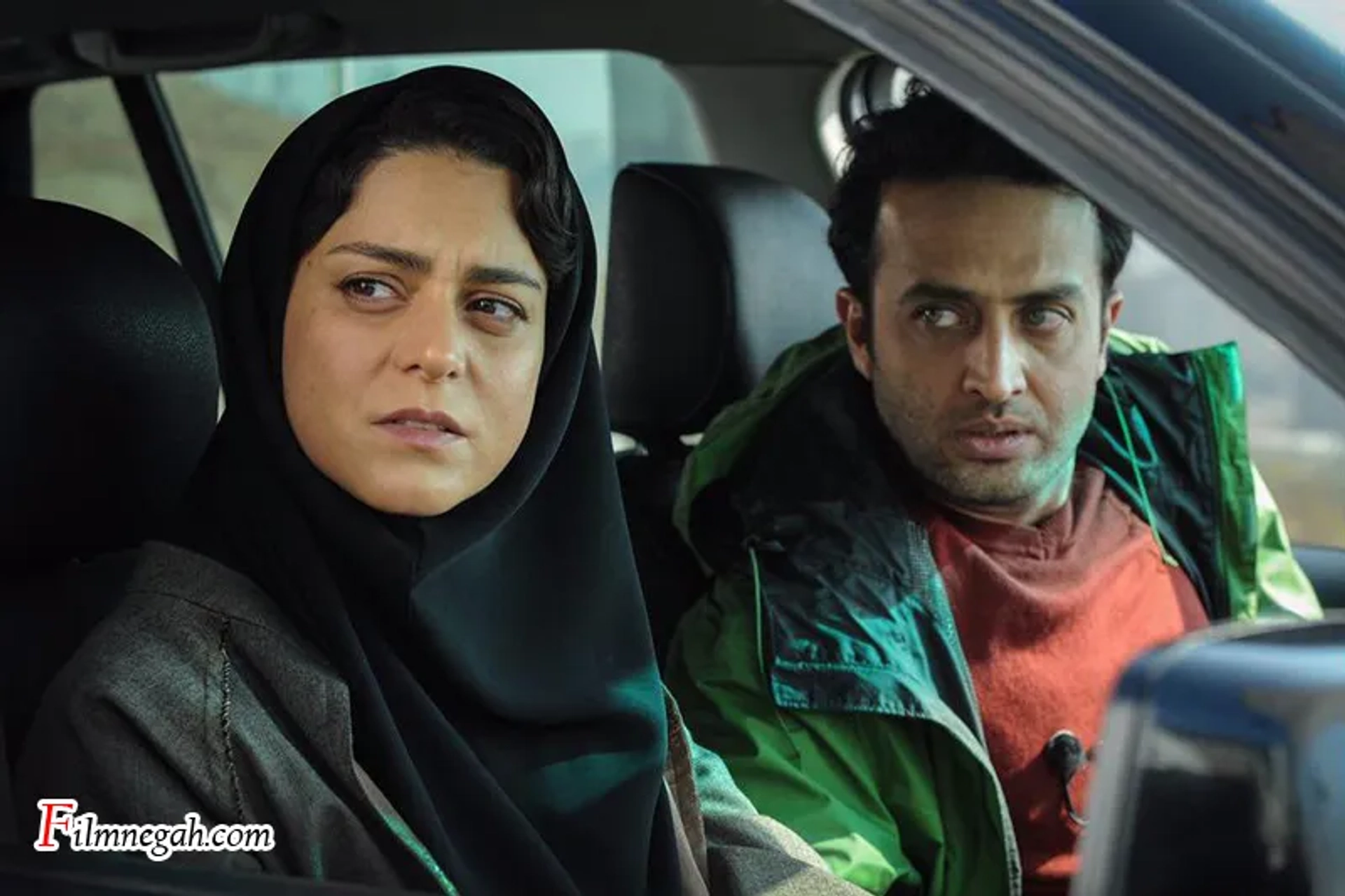 Ghazal Shakeri and Mostafa Zamani in Sara and Ayda (2017)