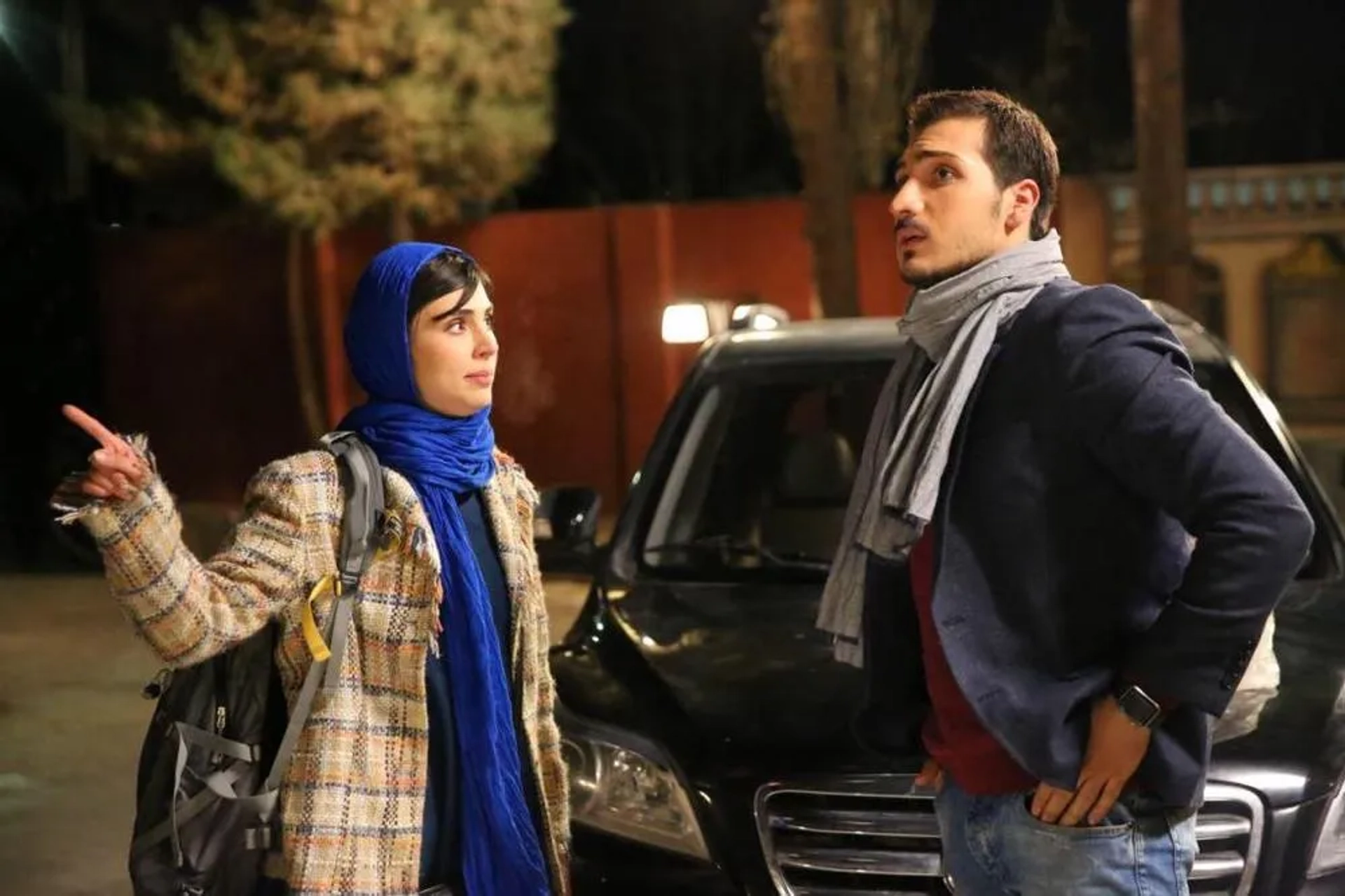 Abolfazl Miri and Laleh Marzban in Under the Smoky Roof (2017)