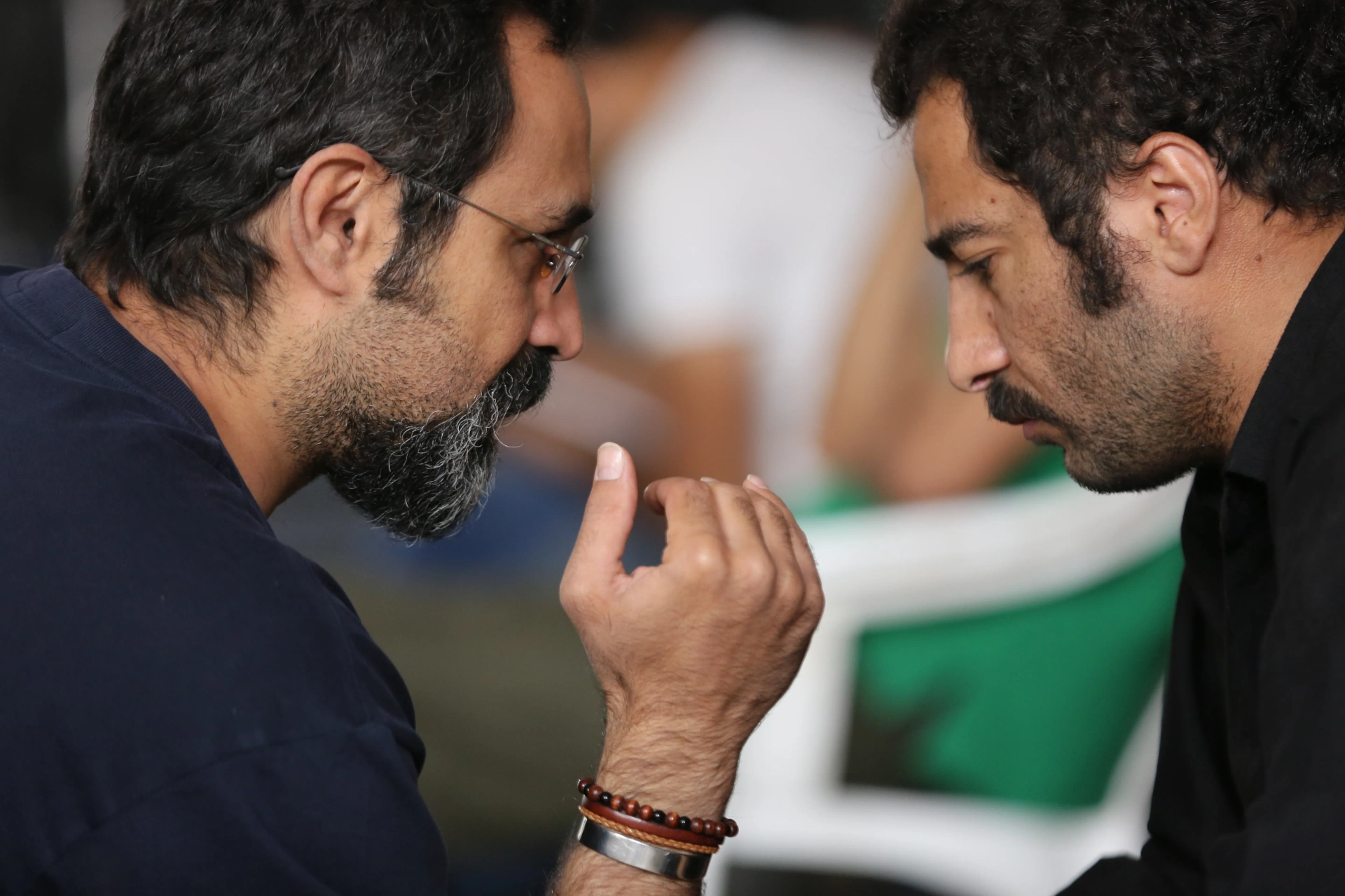 Navid Mohammadzadeh and Vahid Jalilvand in No Date, No Signature (2017)