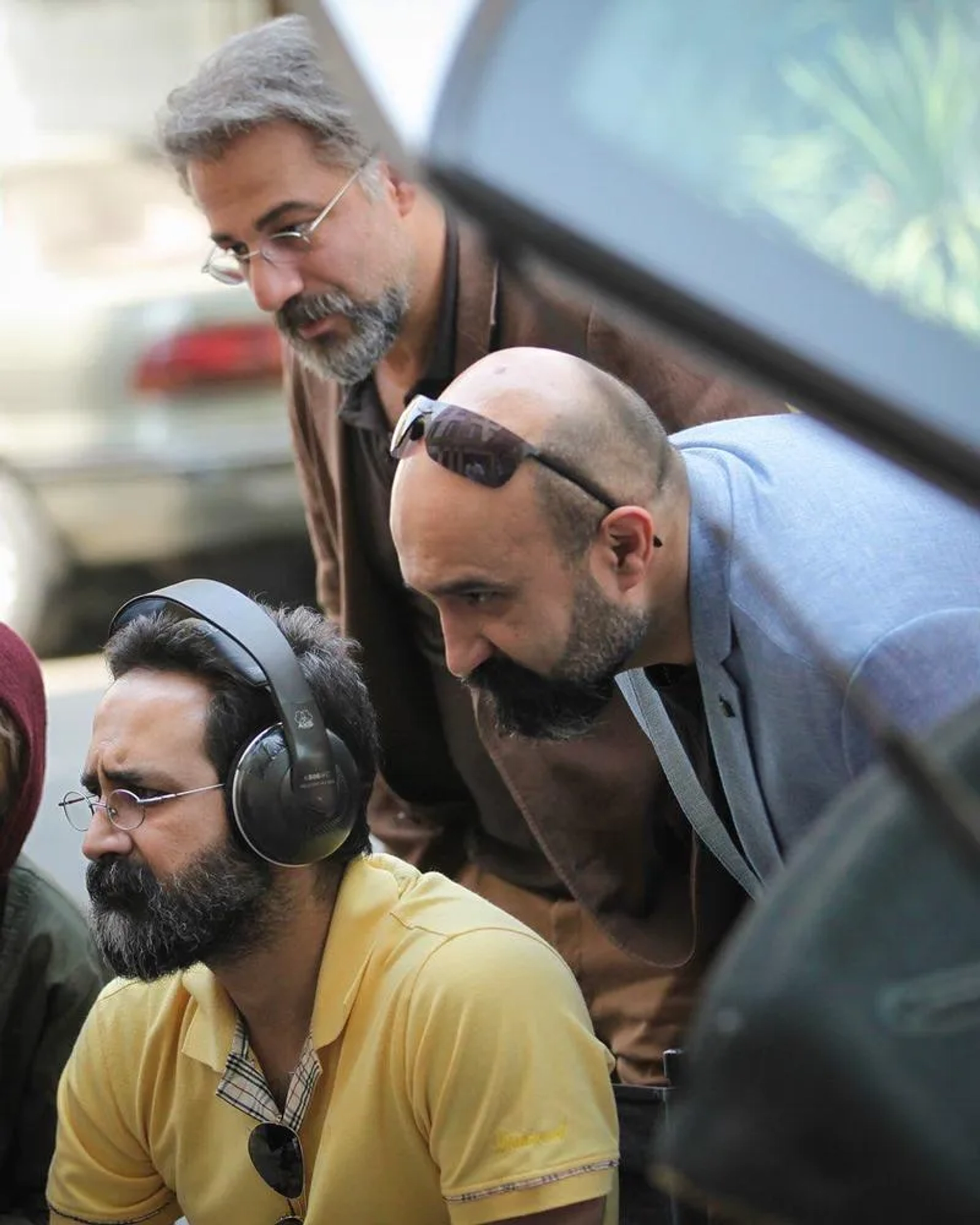 Amir Aghaee, Vahid Jalilvand, and Ali Jalilvand in No Date, No Signature (2017)