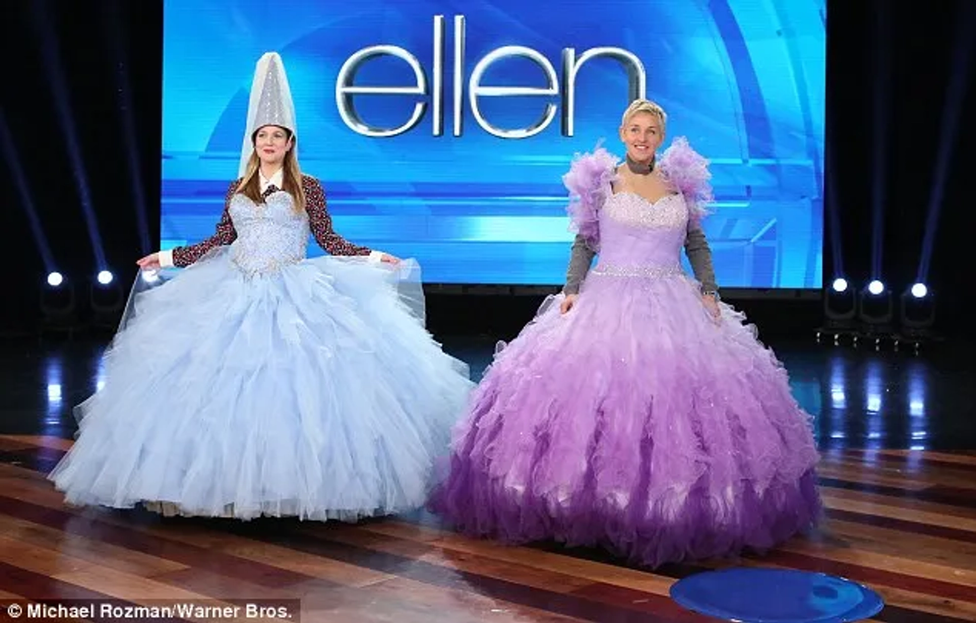 Drew Barrymore and Ellen DeGeneres in The Ellen DeGeneres Show (2003)