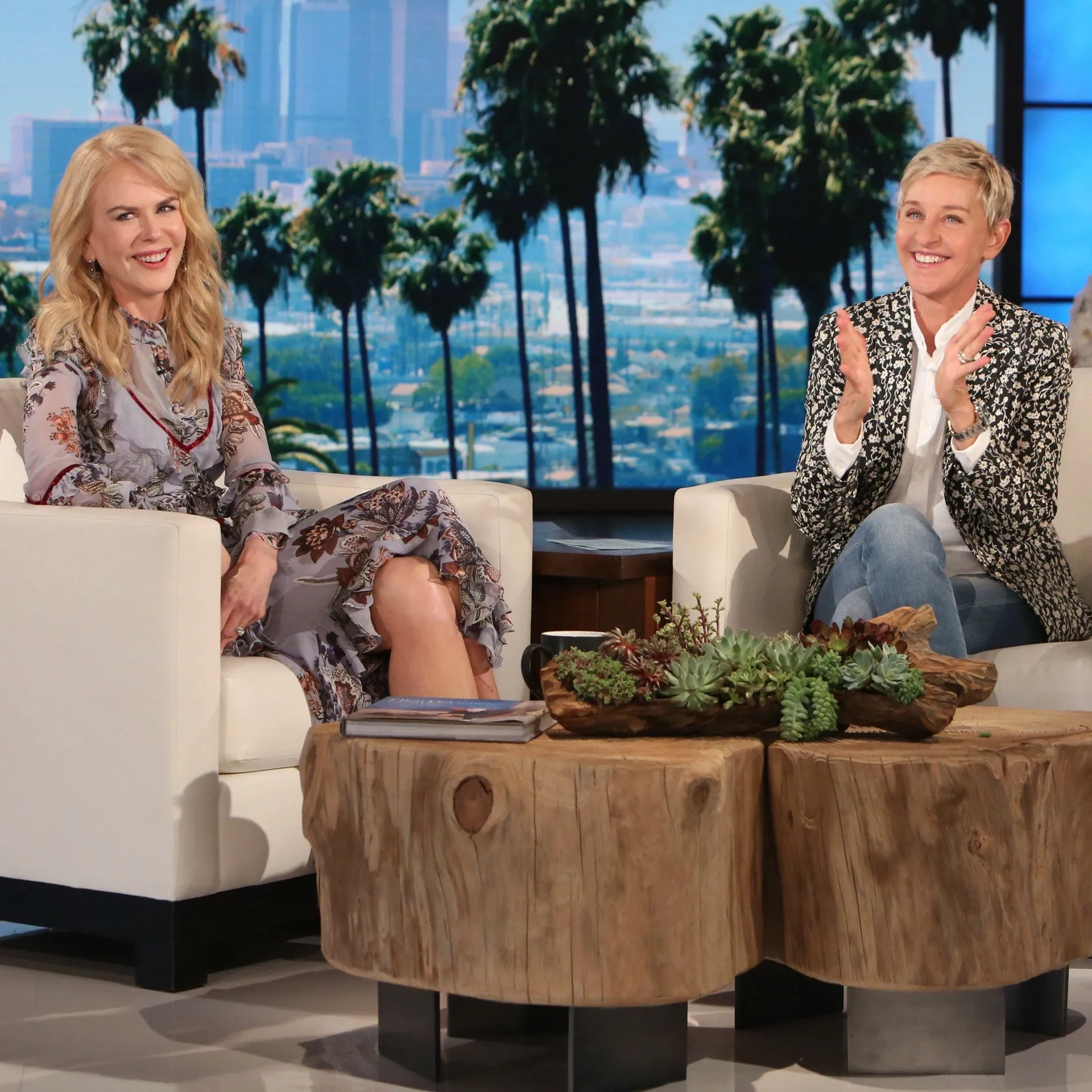 Nicole Kidman and Ellen DeGeneres in The Ellen DeGeneres Show (2003)