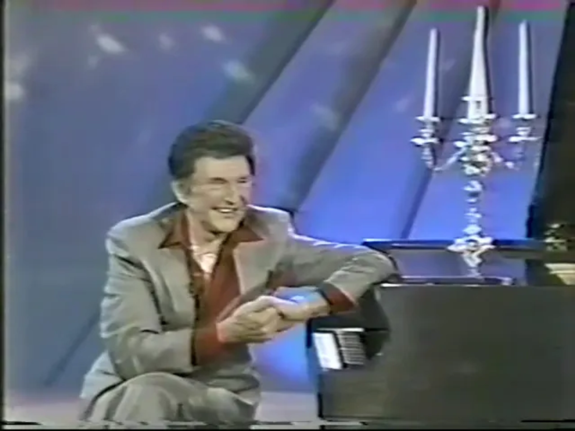 Liberace in The Oprah Winfrey Show (1986)